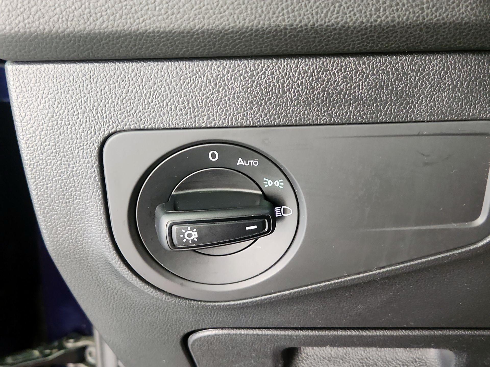 Thumbnail: 2021 Volkswagen Tiguan - 13