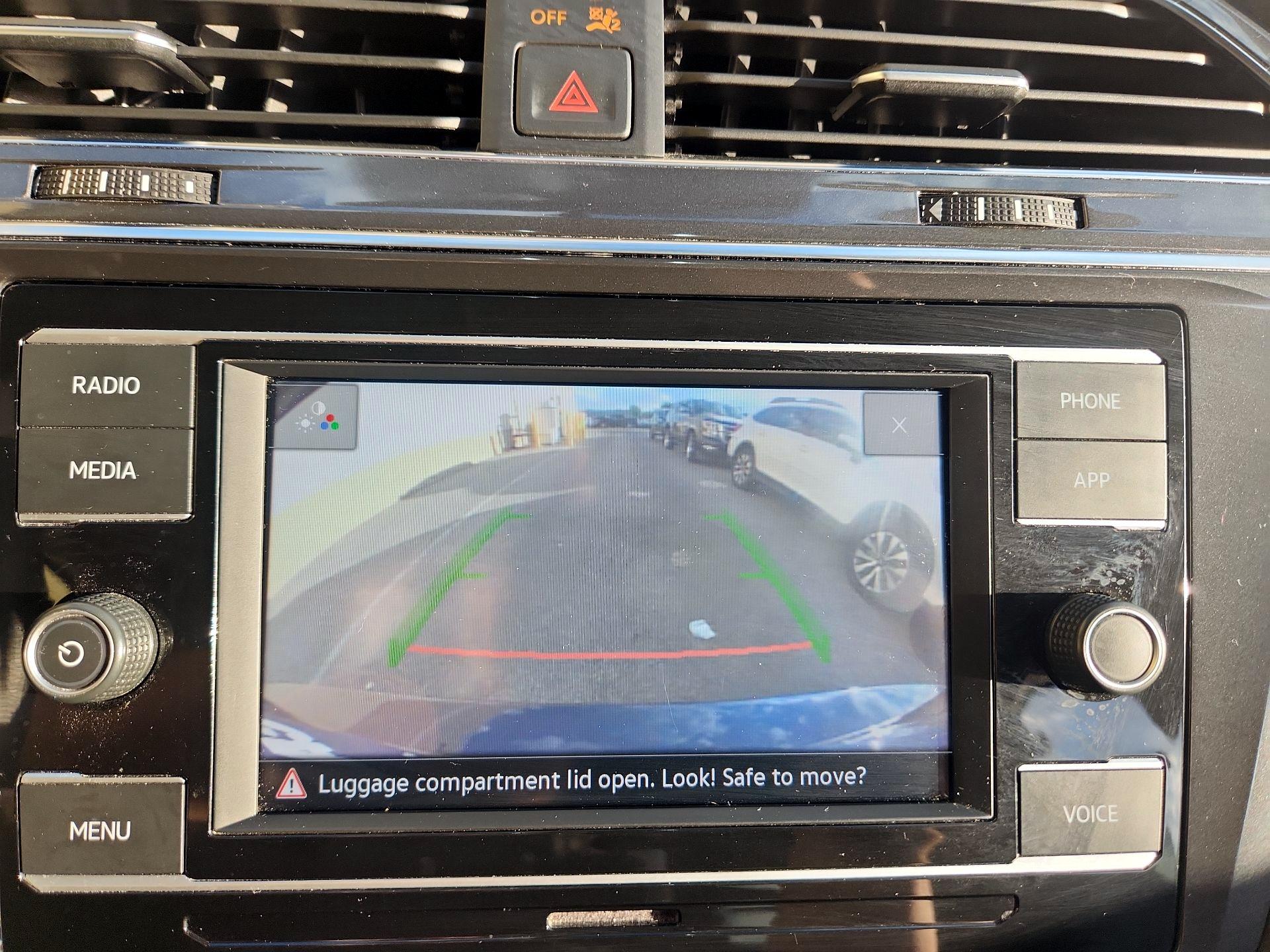 Thumbnail: 2021 Volkswagen Tiguan - 14