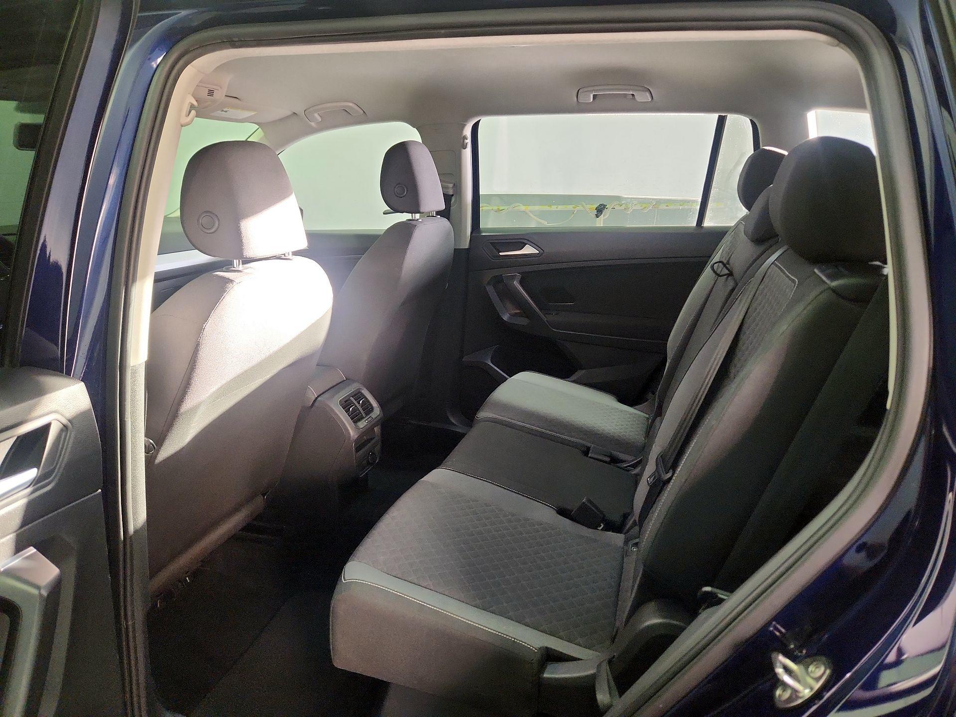 Thumbnail: 2021 Volkswagen Tiguan - 19