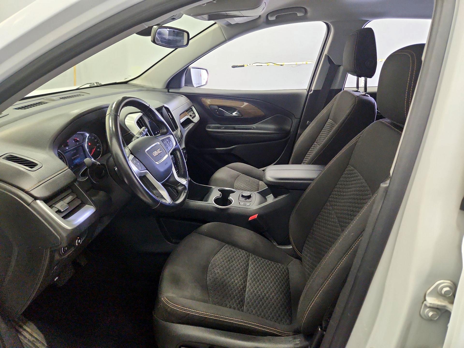 Thumbnail: 2020 GMC Terrain - 11