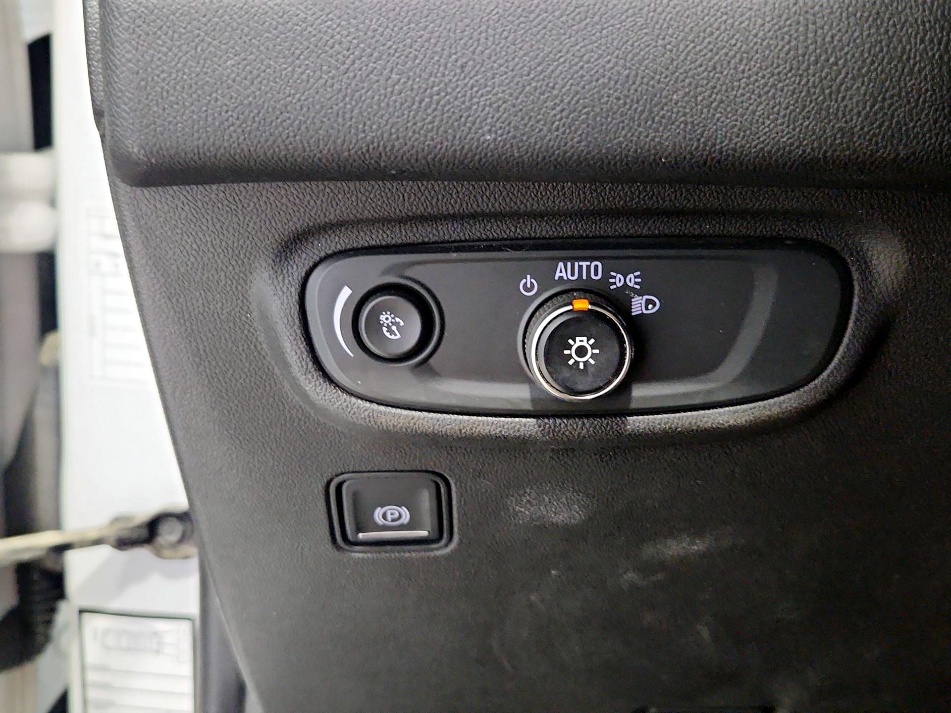 Thumbnail: 2020 GMC Terrain - 13