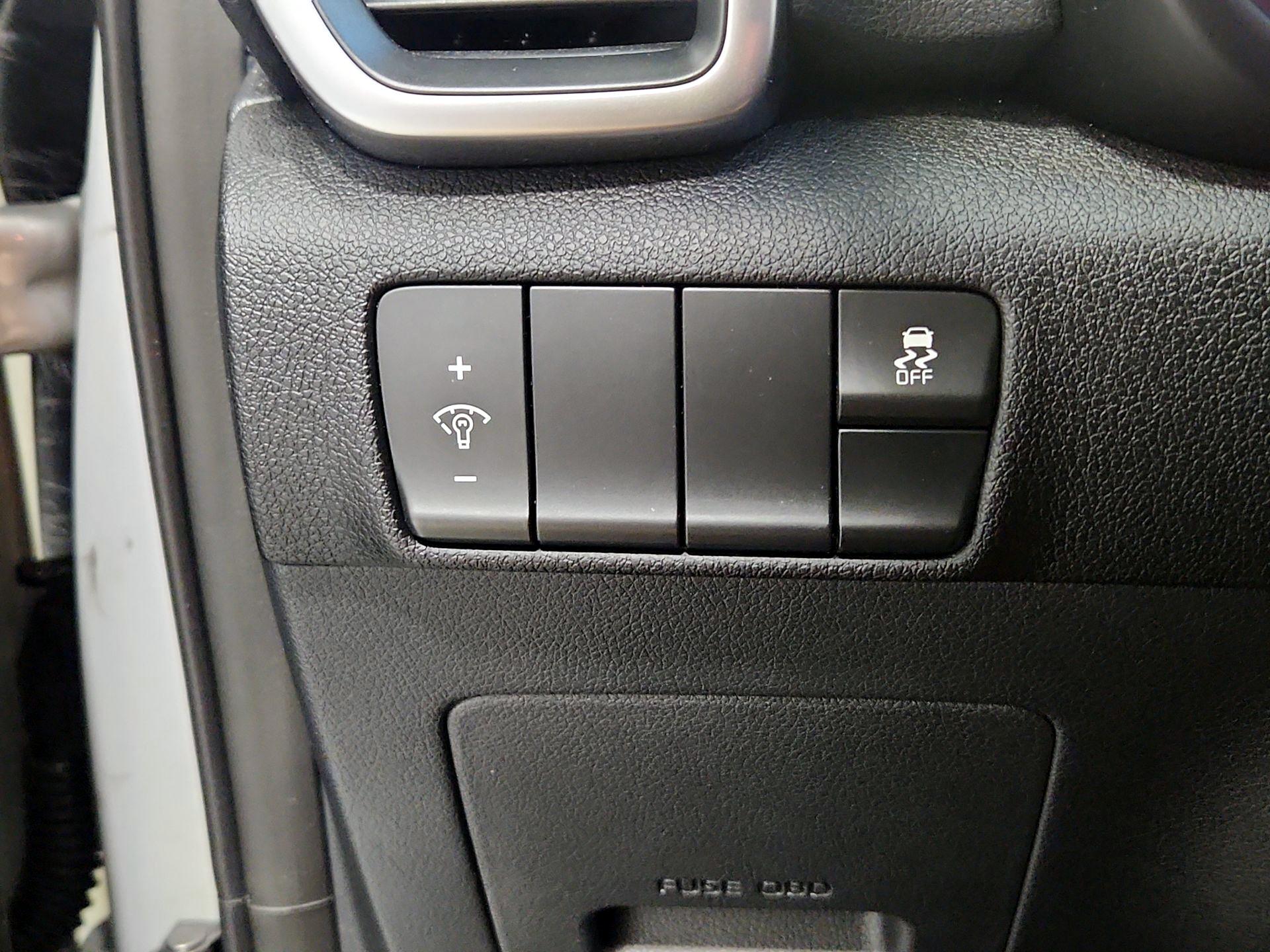 Thumbnail: 2017 Kia Sportage - 13