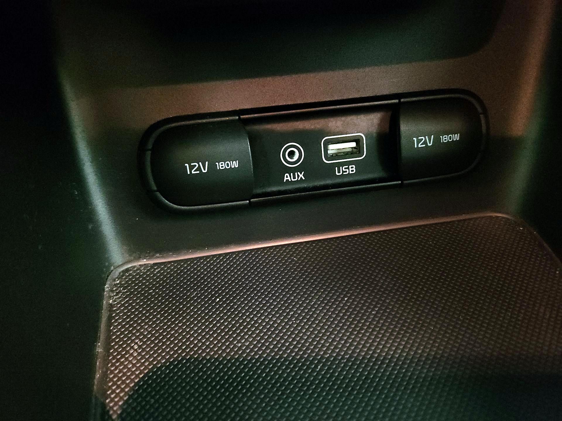 Thumbnail: 2017 Kia Sportage - 18