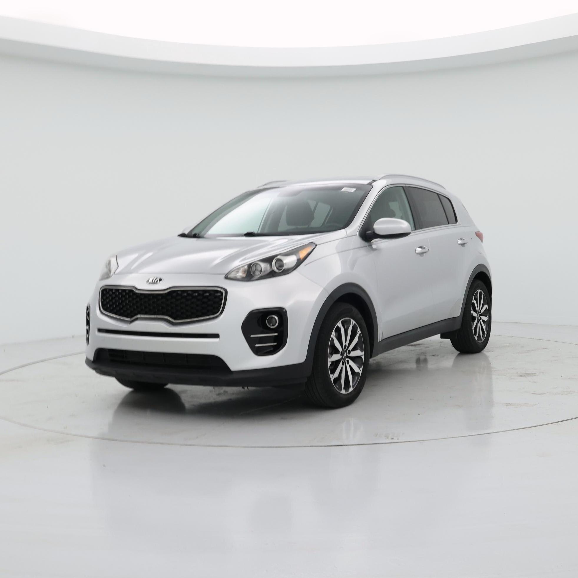 Thumbnail: 2017 Kia Sportage - 4