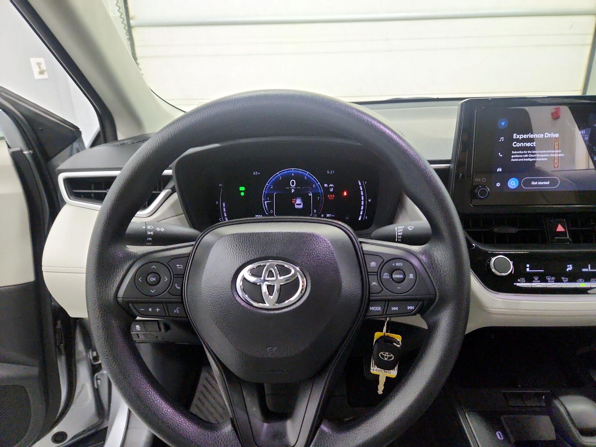 Thumbnail: 2026 Toyota Corolla Cross - 10