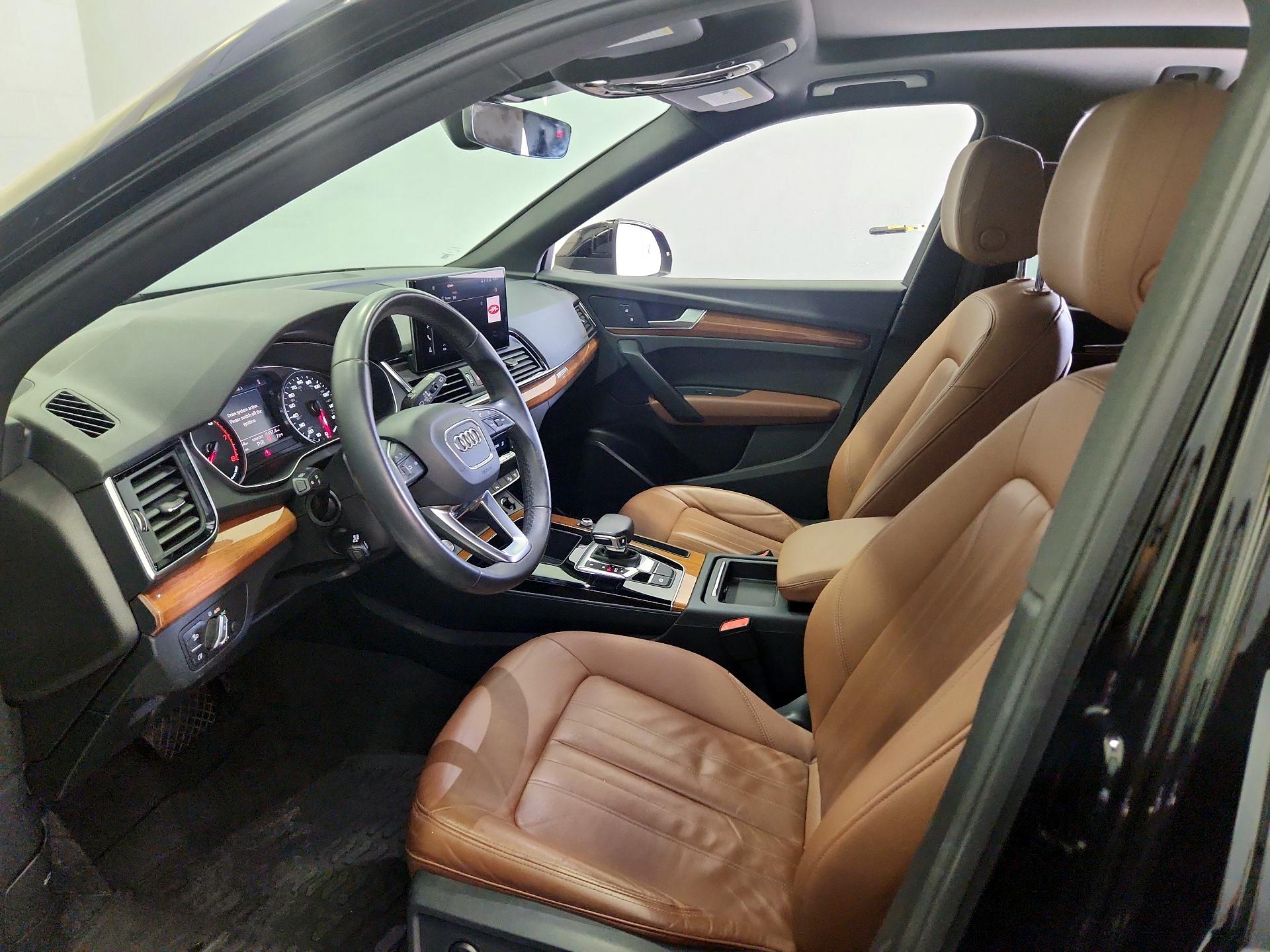 Thumbnail: 2021 Audi Q5 - 11