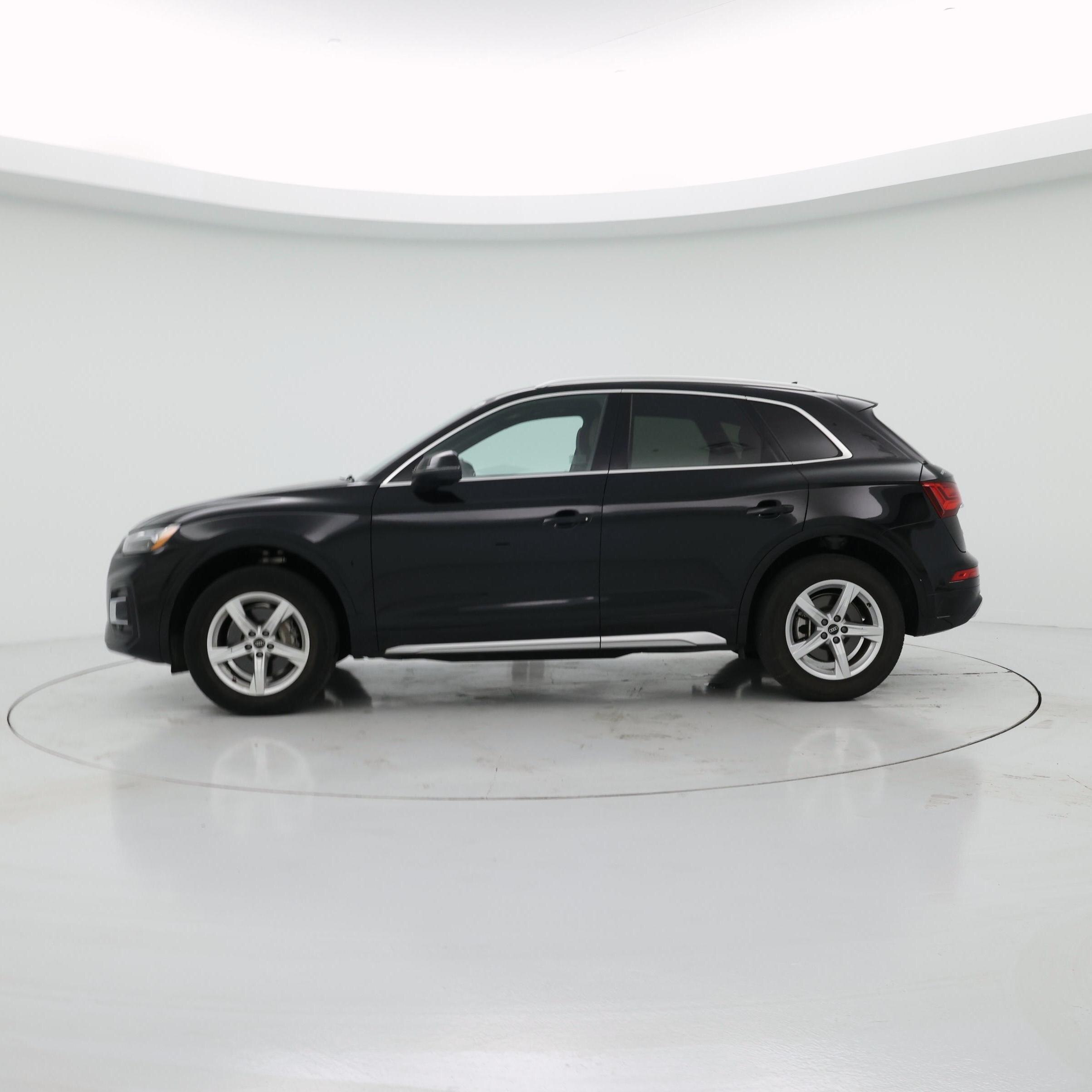 Thumbnail: 2021 Audi Q5 - 3