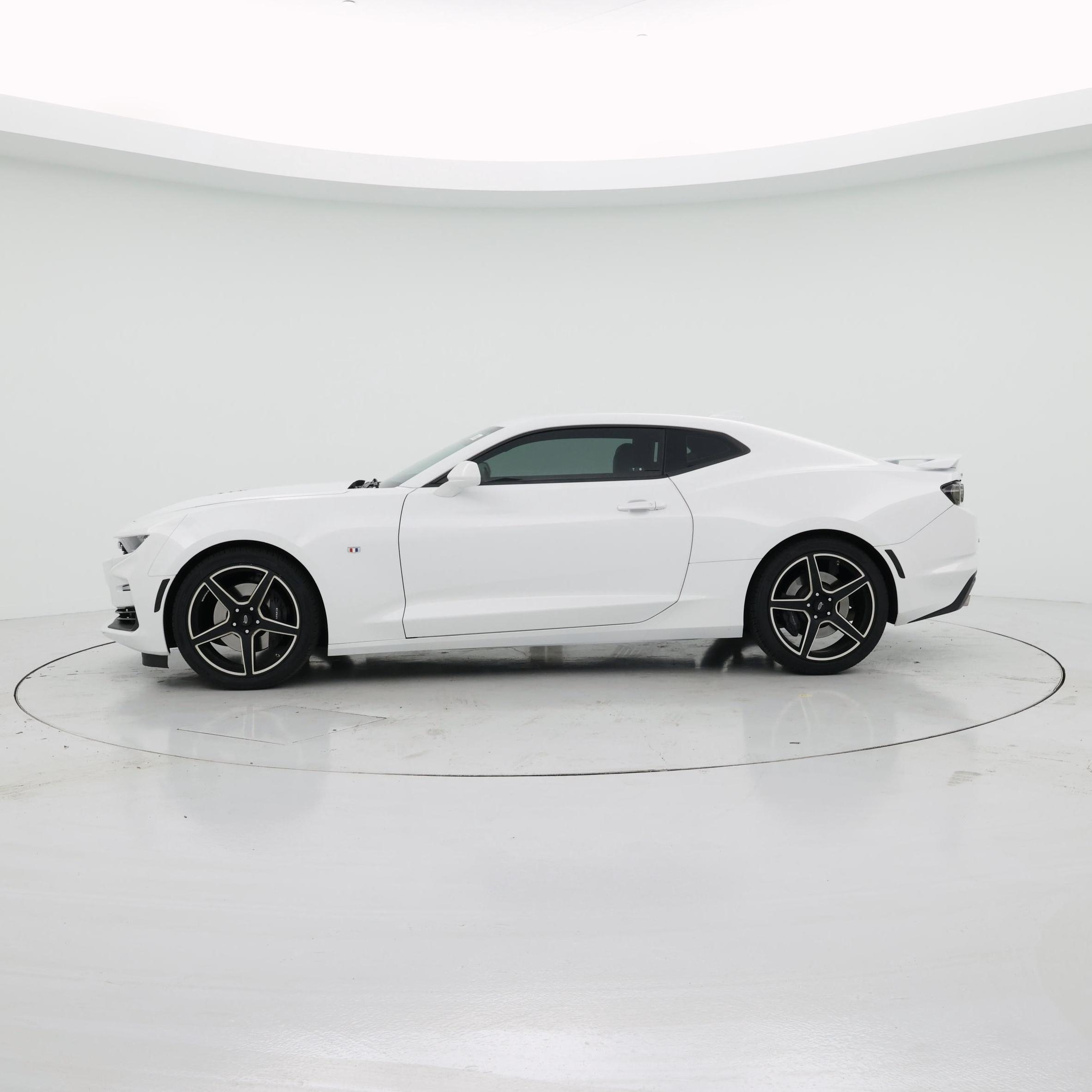 Thumbnail: 2023 Chevrolet Camaro - 3