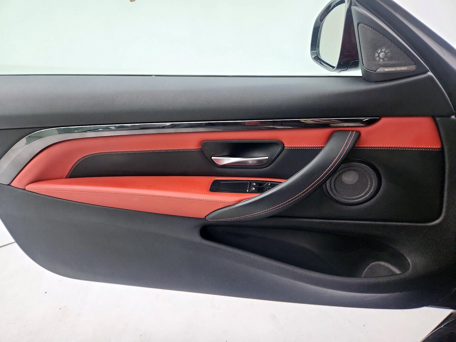 Thumbnail: 2020 BMW M4 - 12