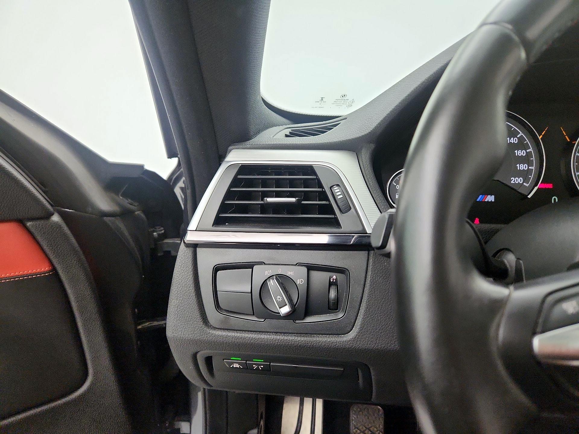 Thumbnail: 2020 BMW M4 - 13