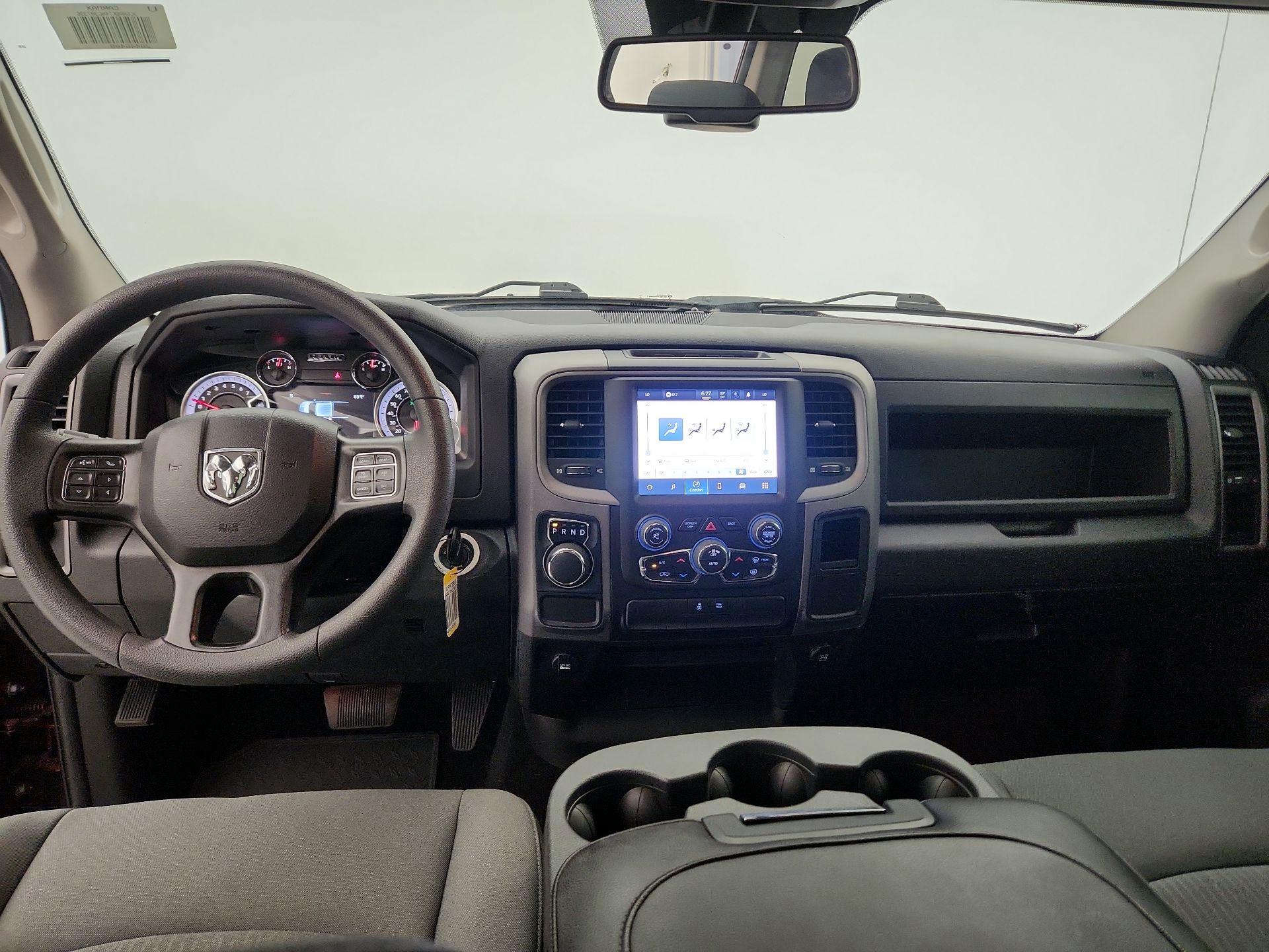 Thumbnail: 2022 RAM 1500 Classic - 9
