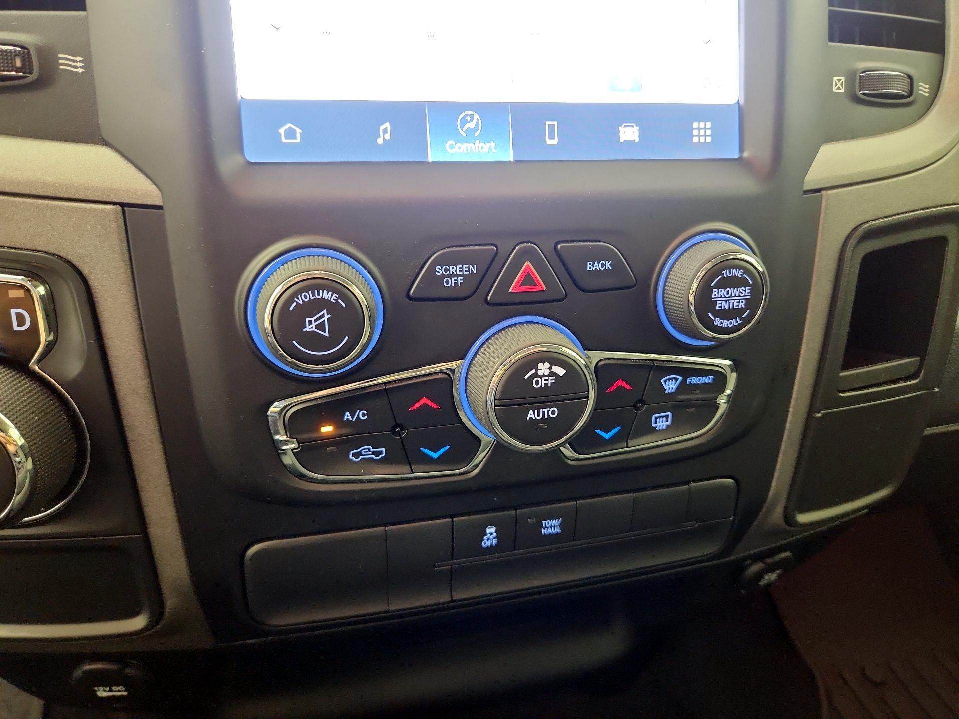 Thumbnail: 2022 RAM 1500 Classic - 15