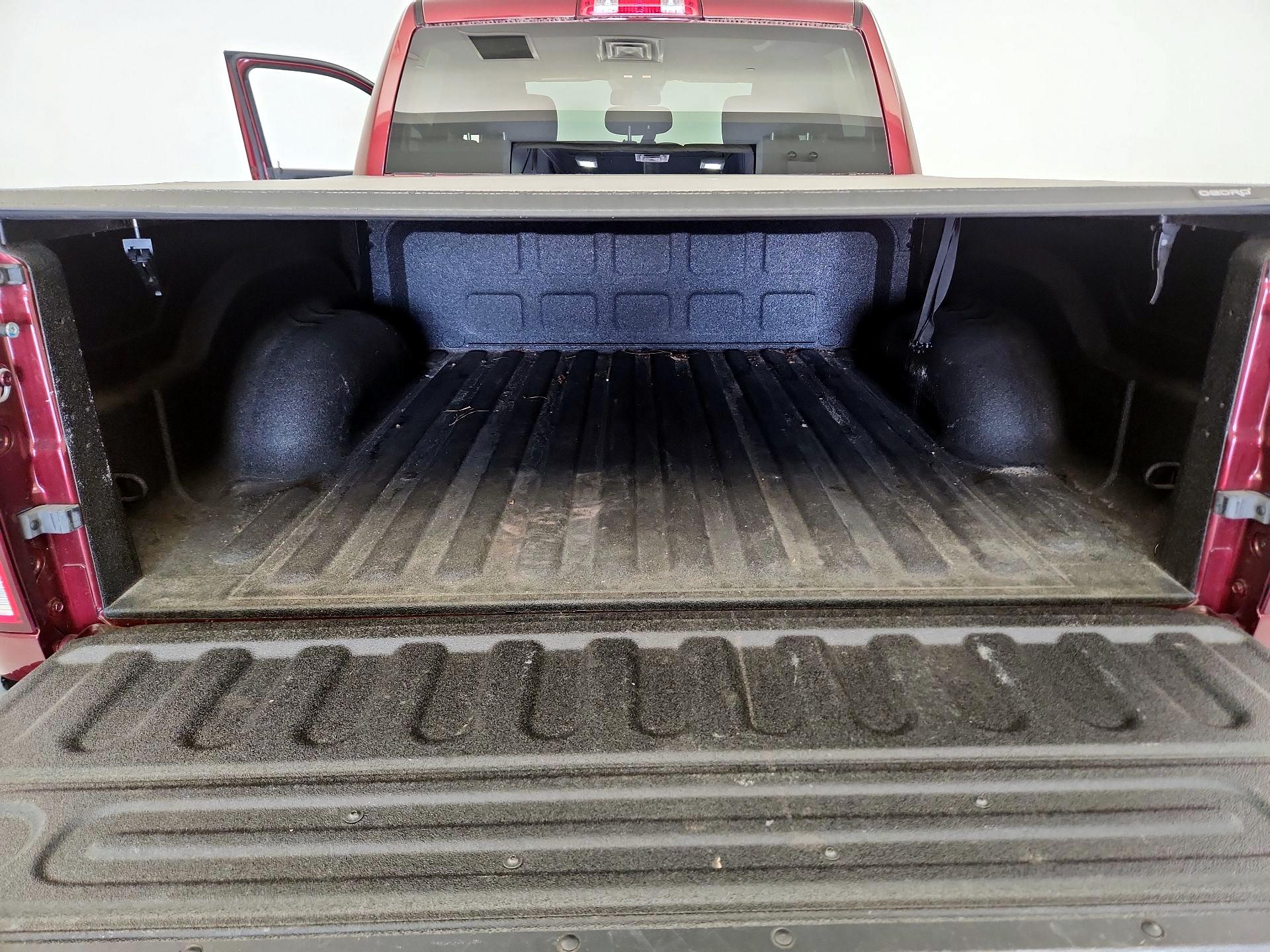 Thumbnail: 2022 RAM 1500 Classic - 18