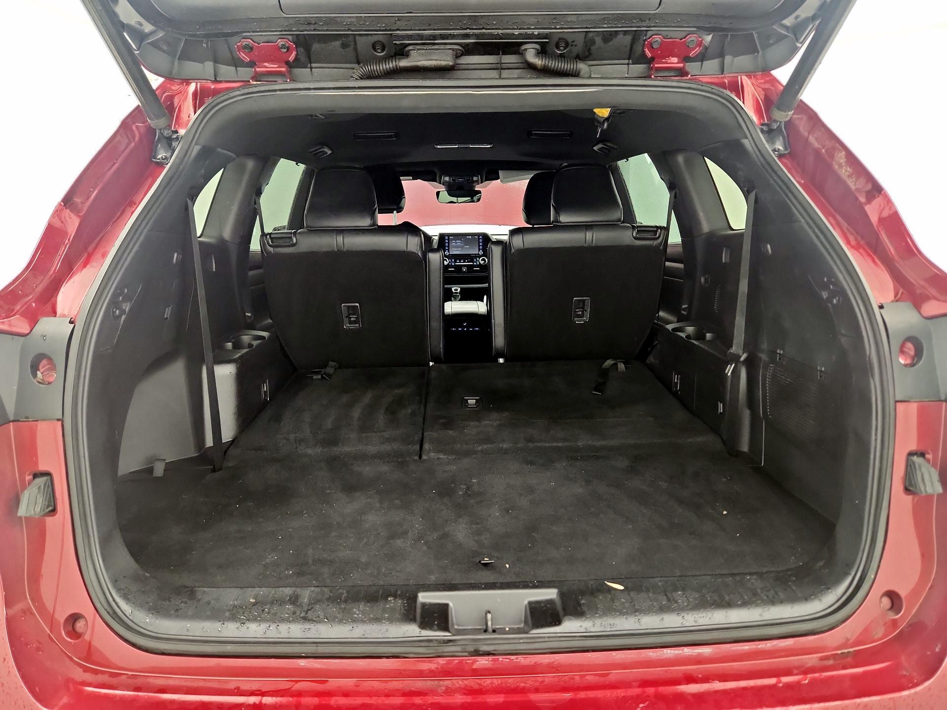 Thumbnail: 2021 Toyota Highlander - 18