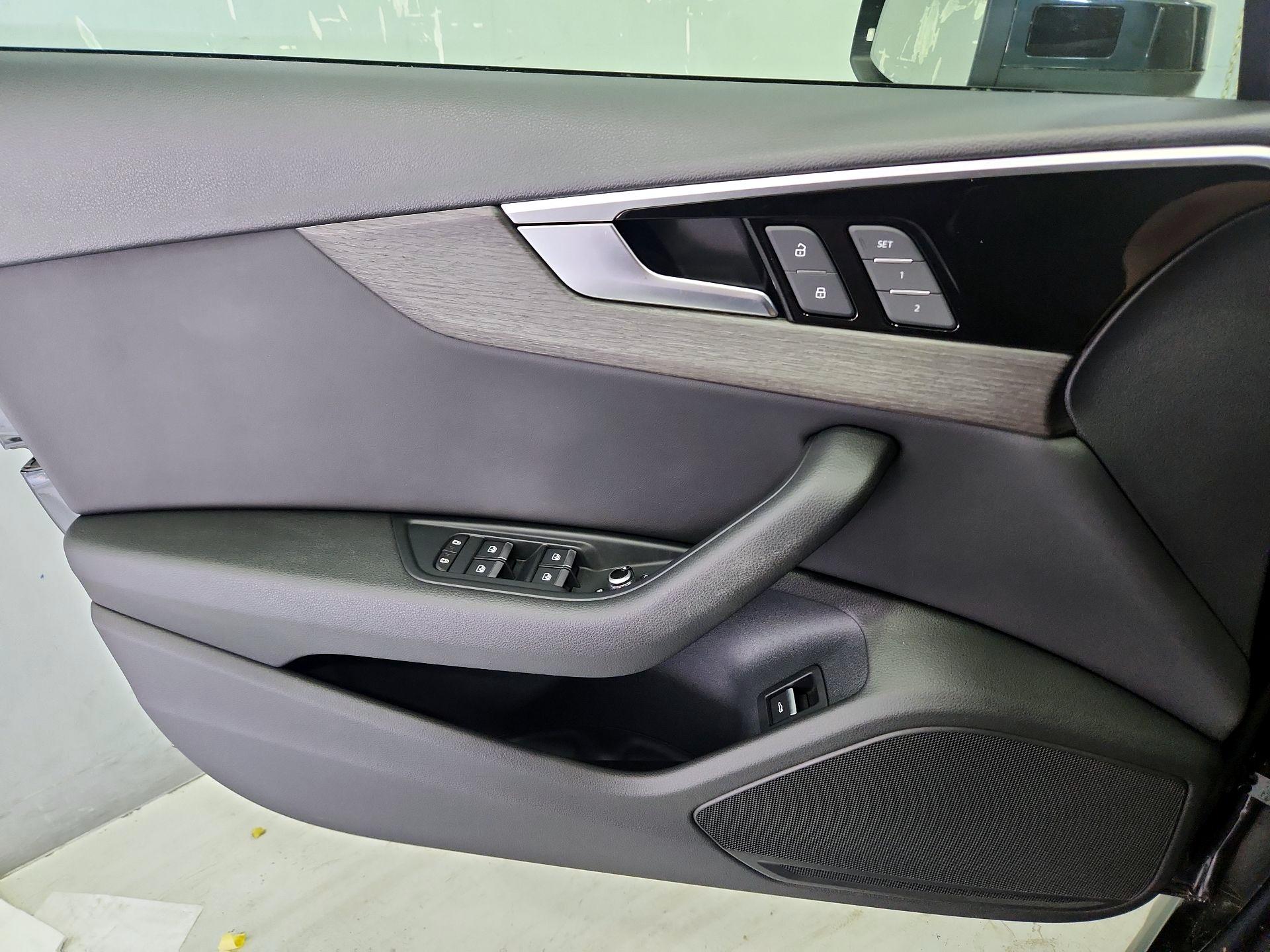 Thumbnail: 2020 Audi A4 - 12