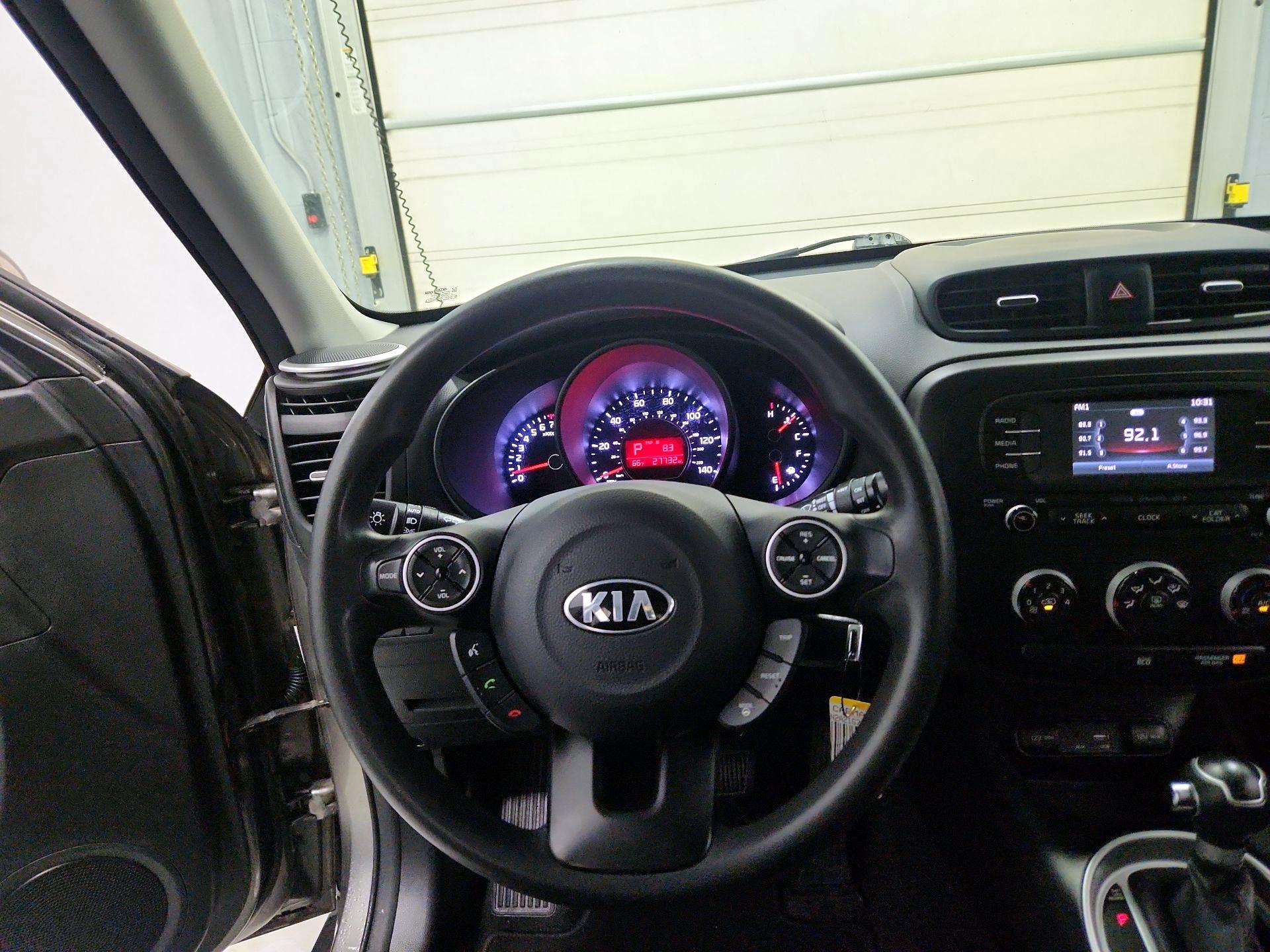 Thumbnail: 2016 Kia Soul - 10