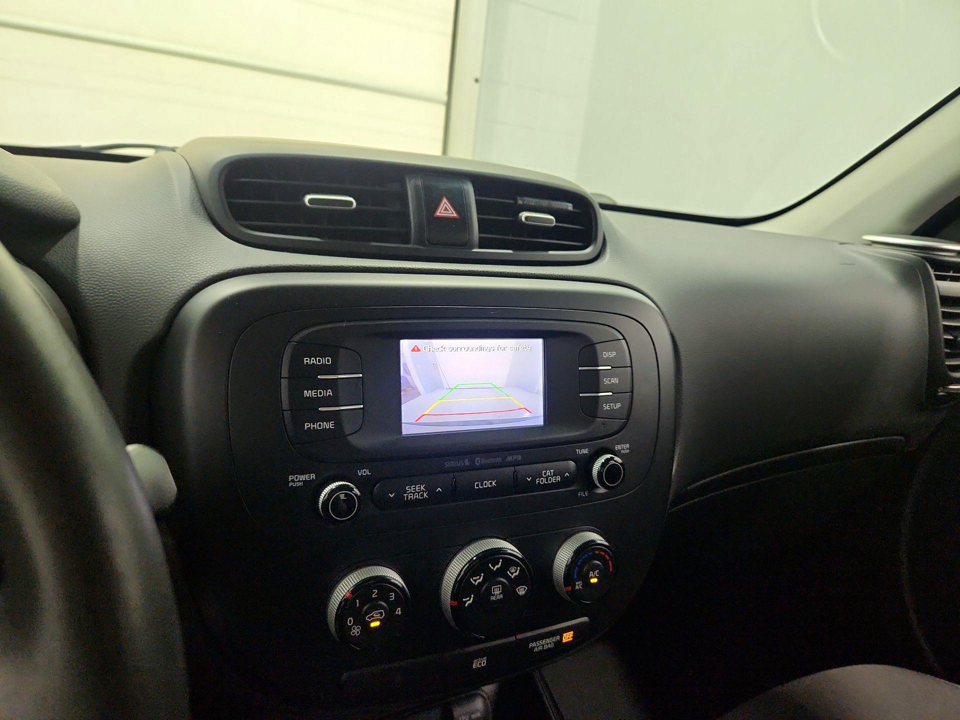Thumbnail: 2016 Kia Soul - 14