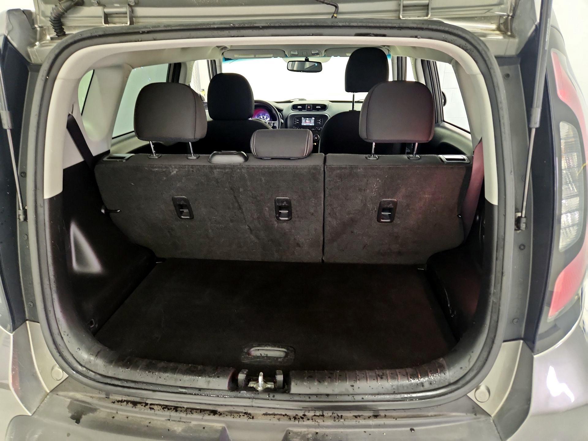 Thumbnail: 2016 Kia Soul - 20