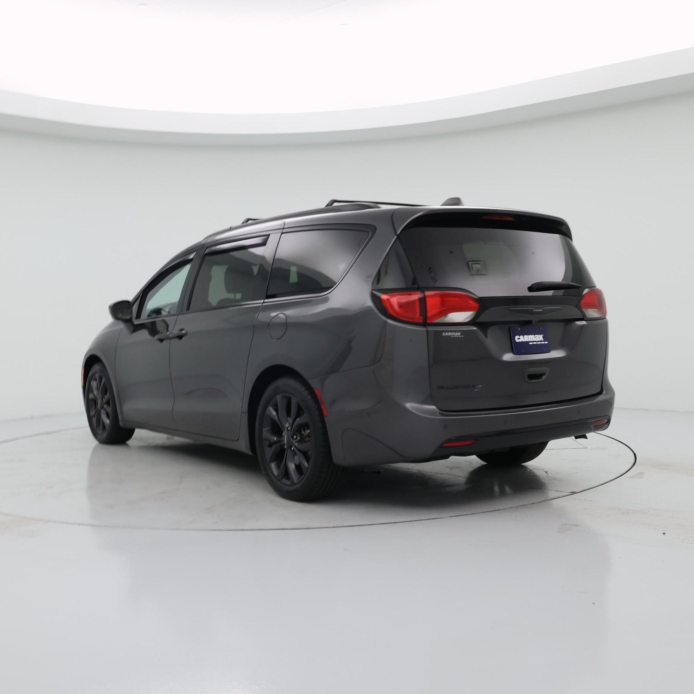 Thumbnail: 2020 Chrysler Pacifica - 2