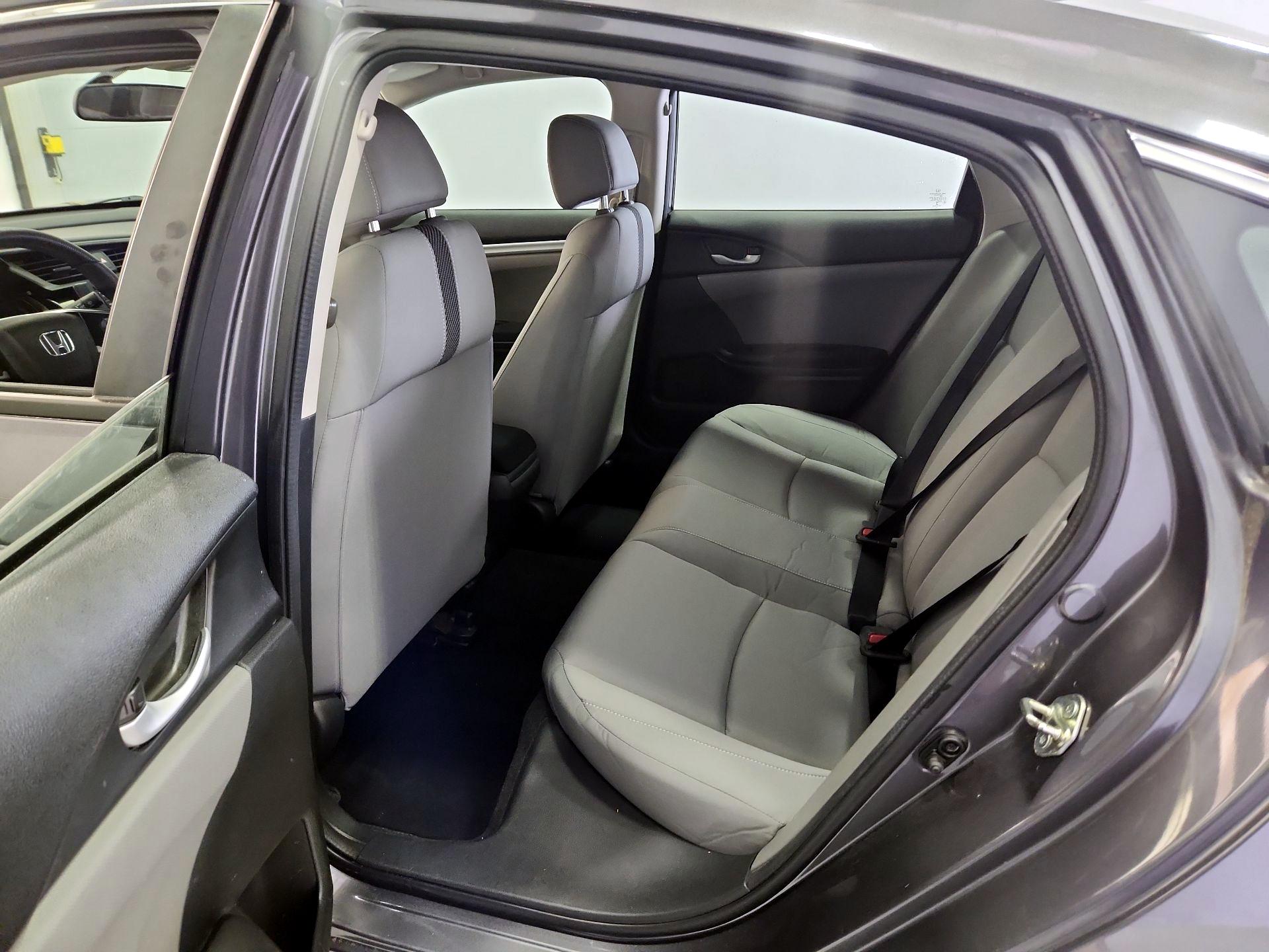 Thumbnail: 2016 Honda Civic - 18