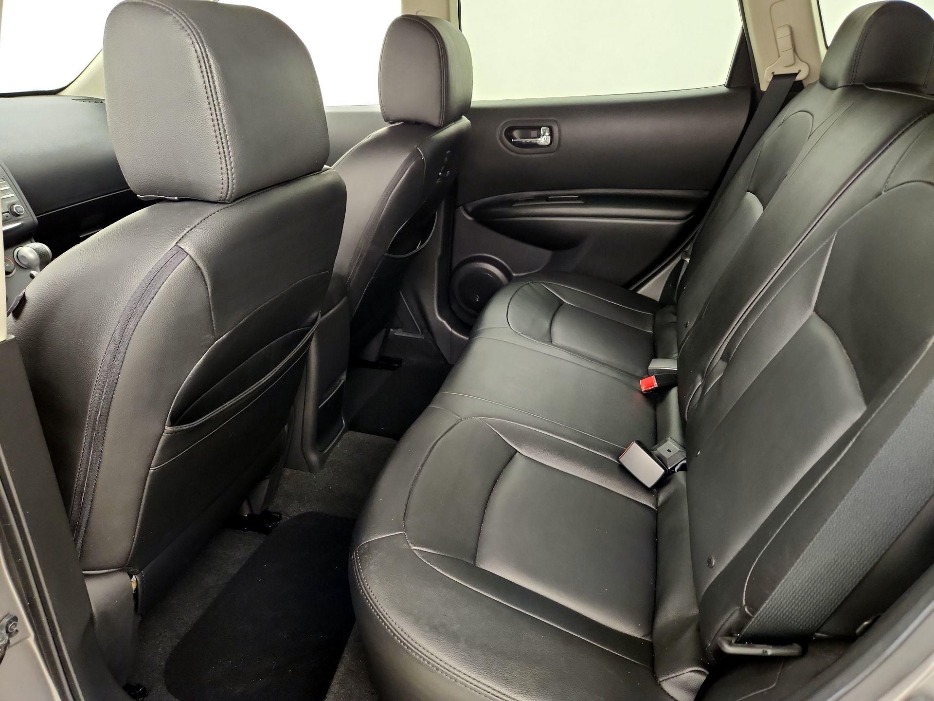 Thumbnail: 2015 Nissan Rogue - 19