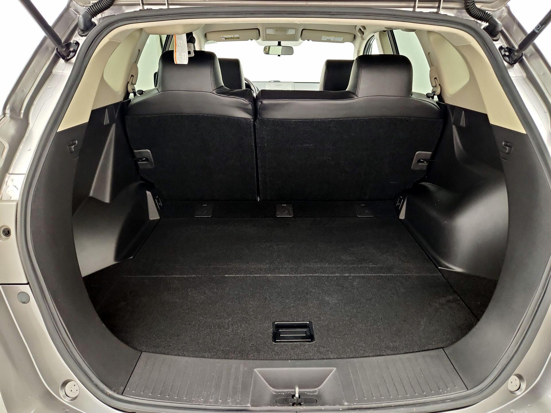 Thumbnail: 2015 Nissan Rogue - 20