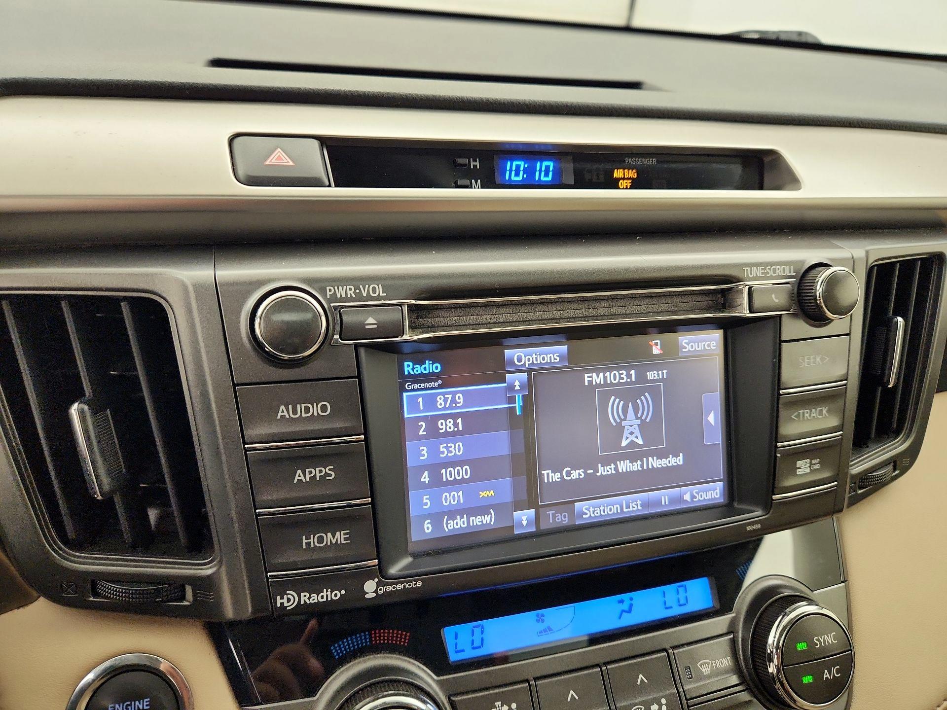 Thumbnail: 2015 Toyota RAV4 - 16