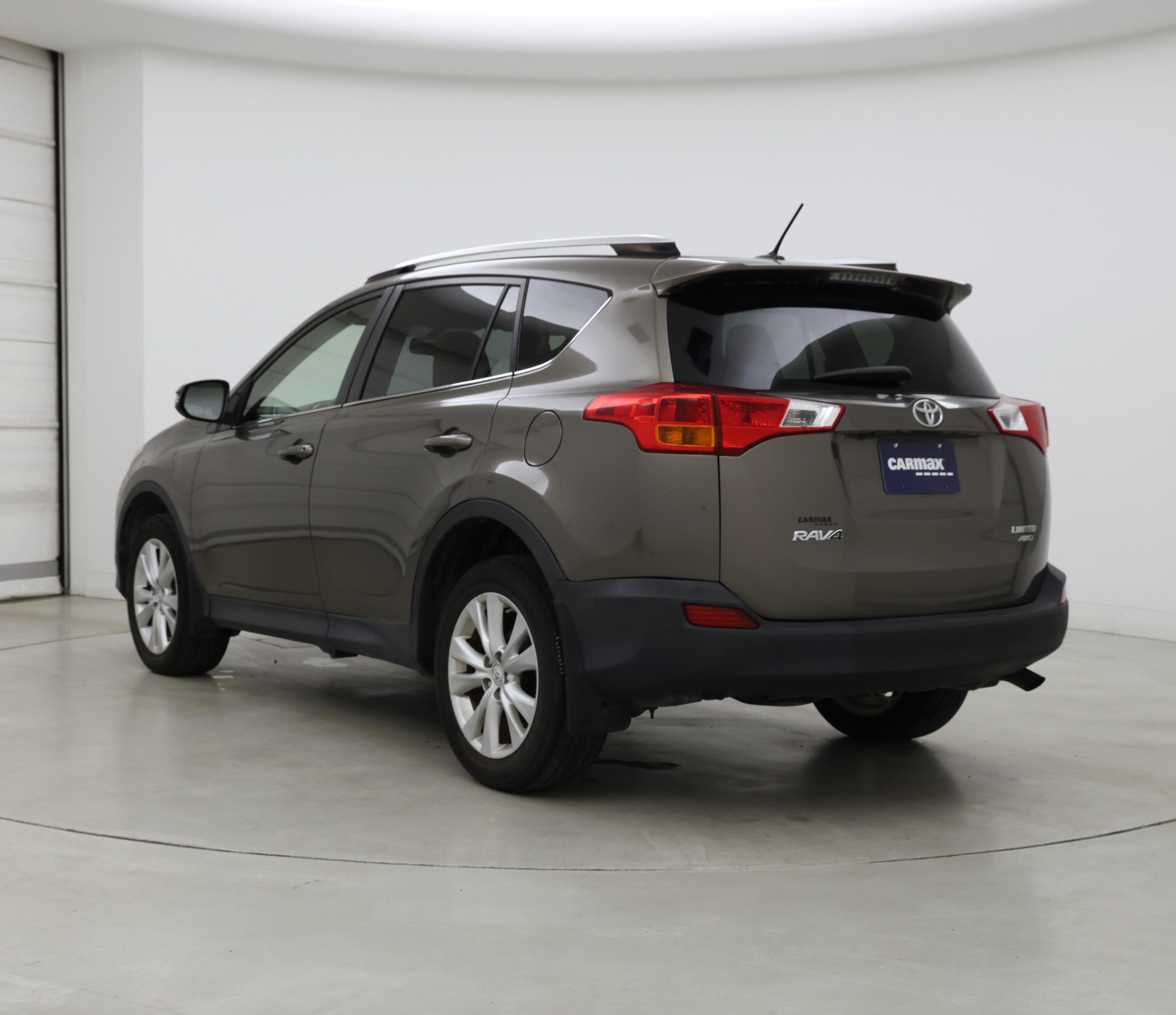 Thumbnail: 2015 Toyota RAV4 - 2