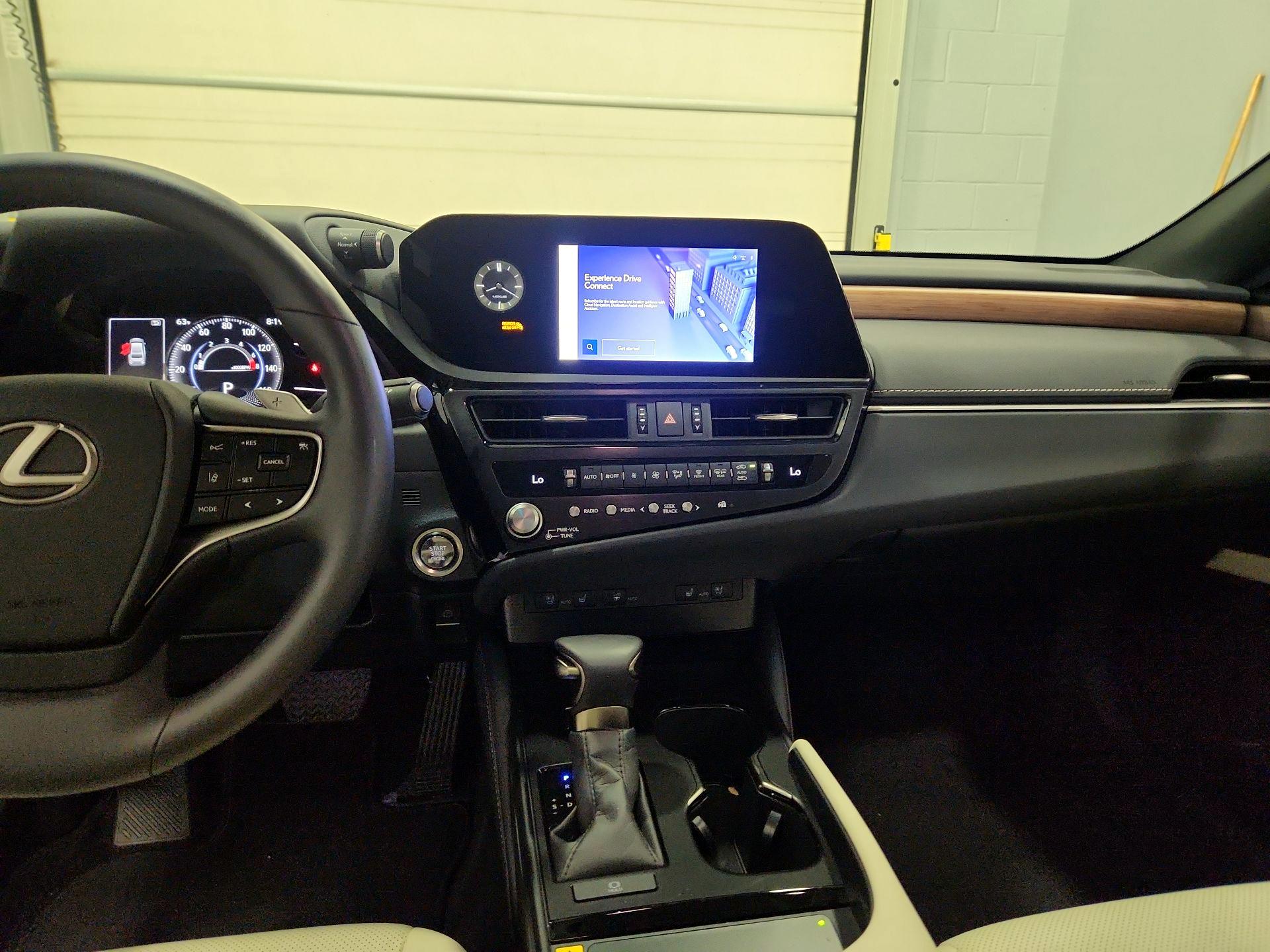 Thumbnail: 2025 Lexus ES - 9