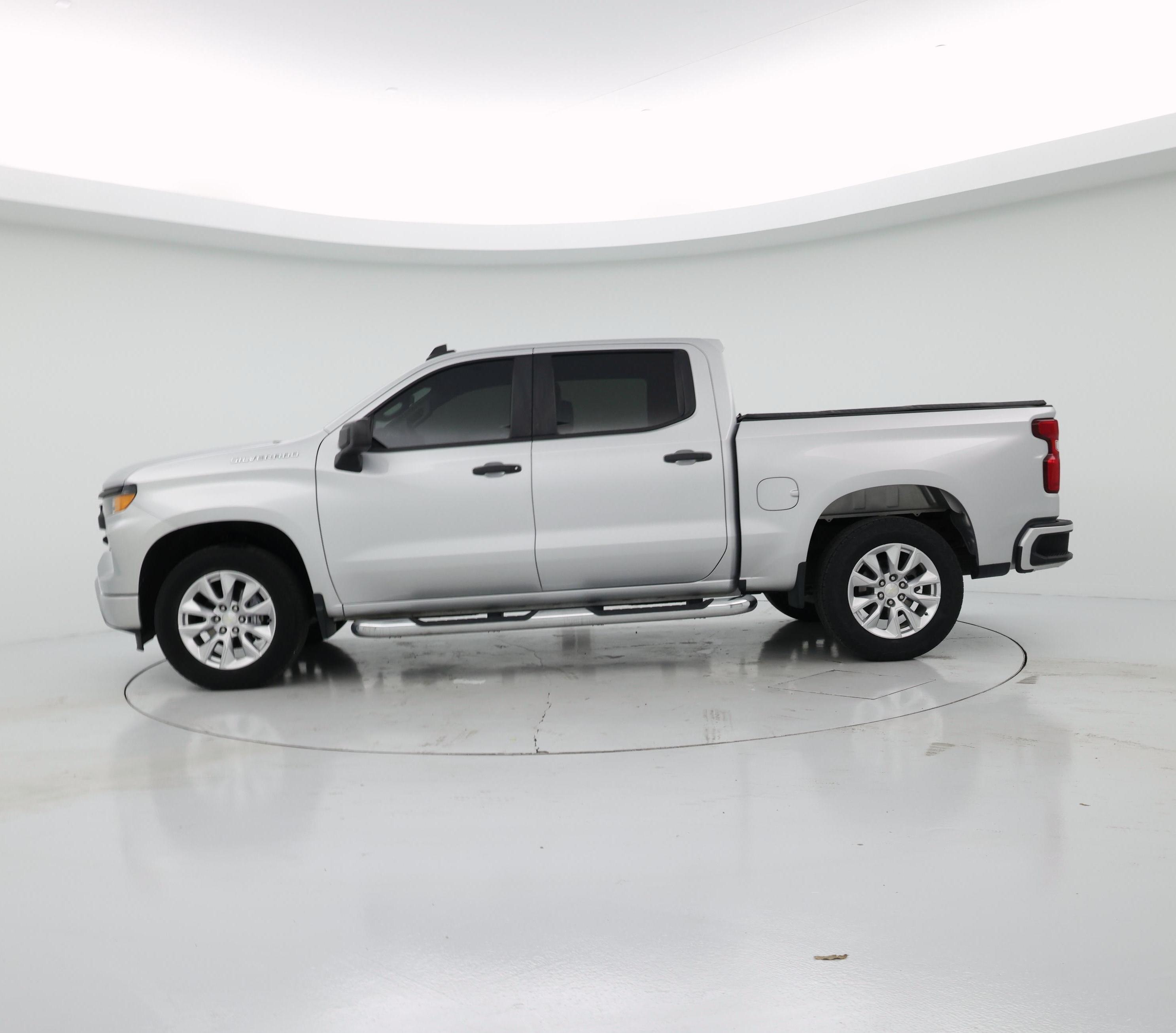 Thumbnail: 2022 Chevrolet Silverado 1500 - 3