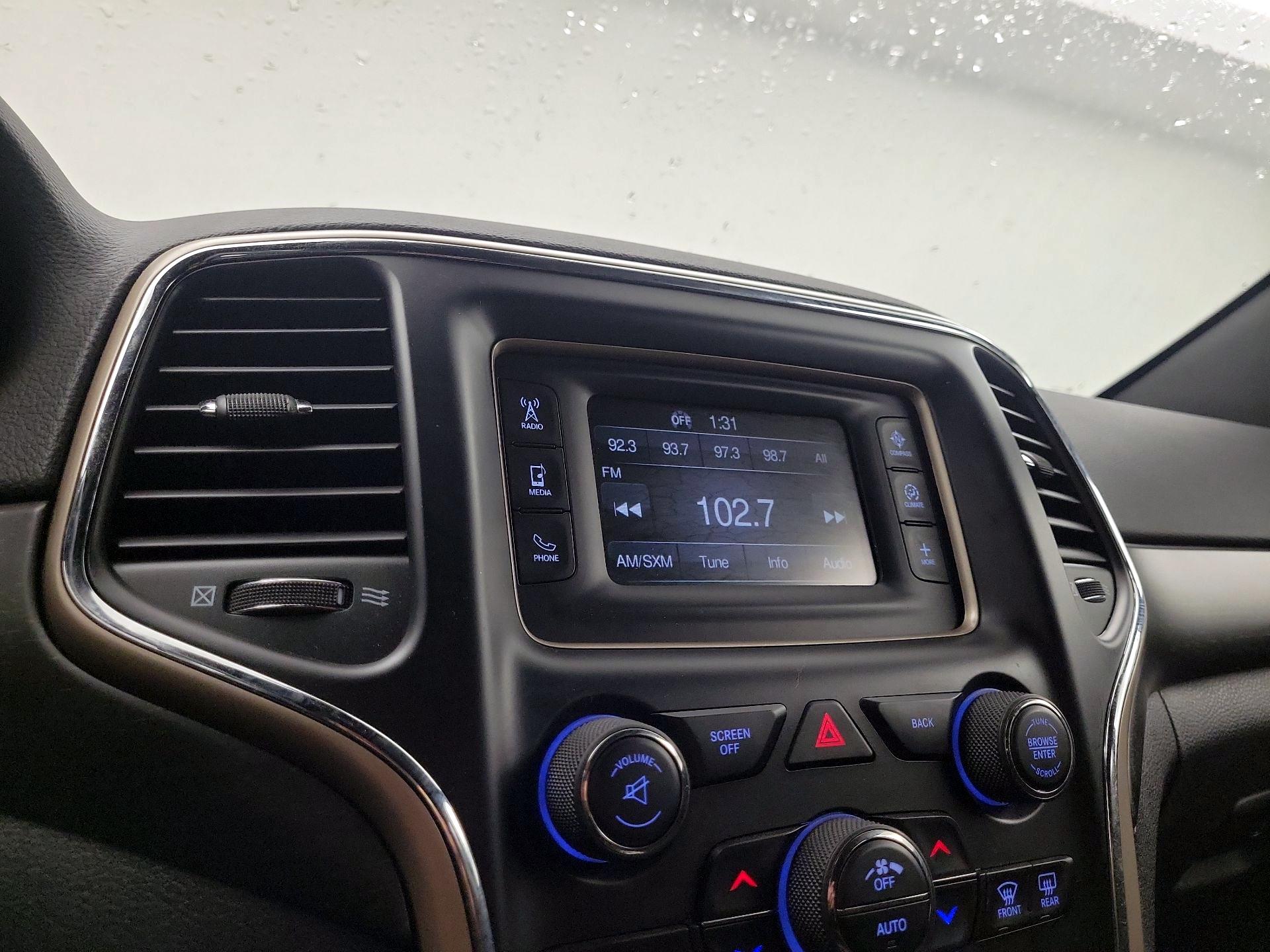 Thumbnail: 2016 Jeep Grand Cherokee - 15