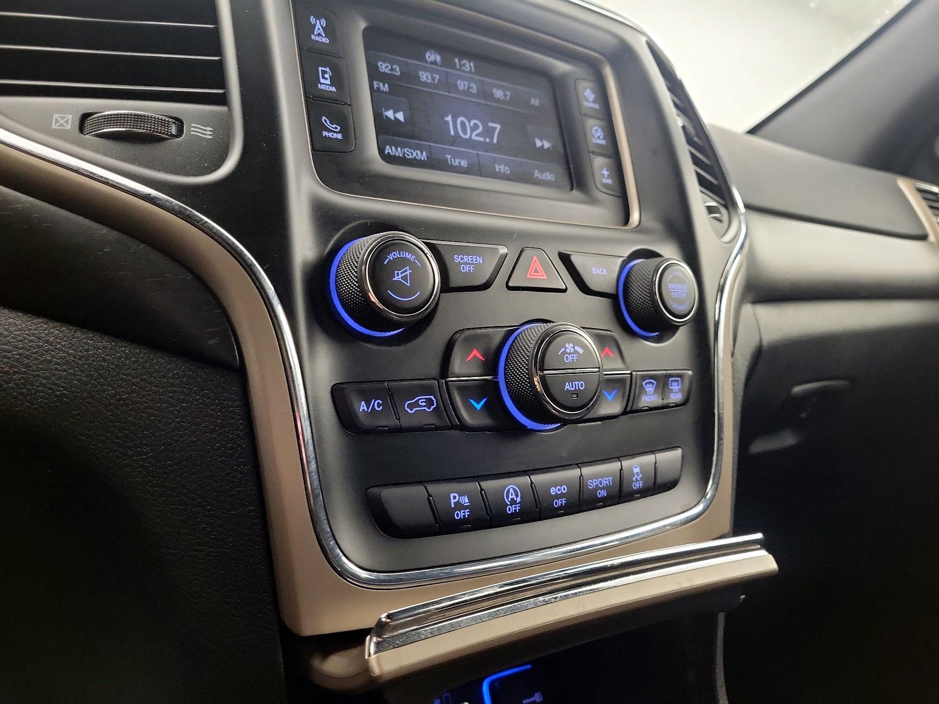 Thumbnail: 2016 Jeep Grand Cherokee - 16