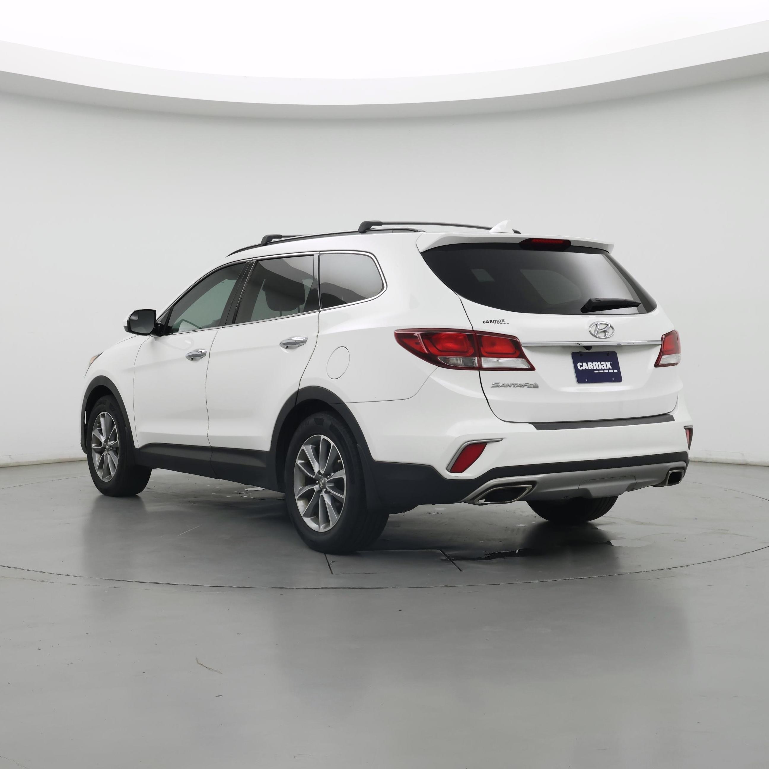 Thumbnail: 2017 Hyundai Santa Fe - 2
