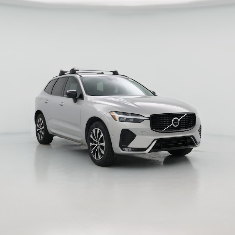 2023 Volvo XC60 B5 Plus Dark Theme