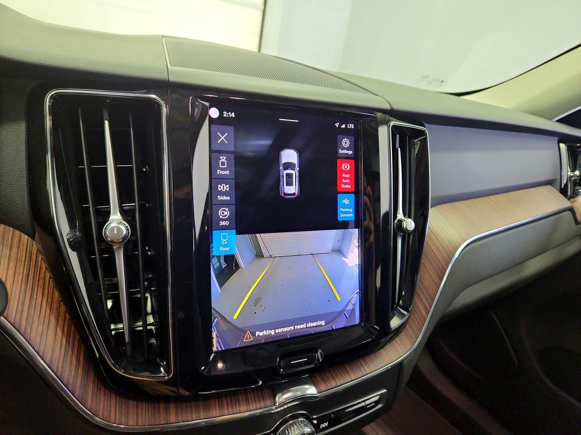 Thumbnail: 2023 Volvo XC60 - 15