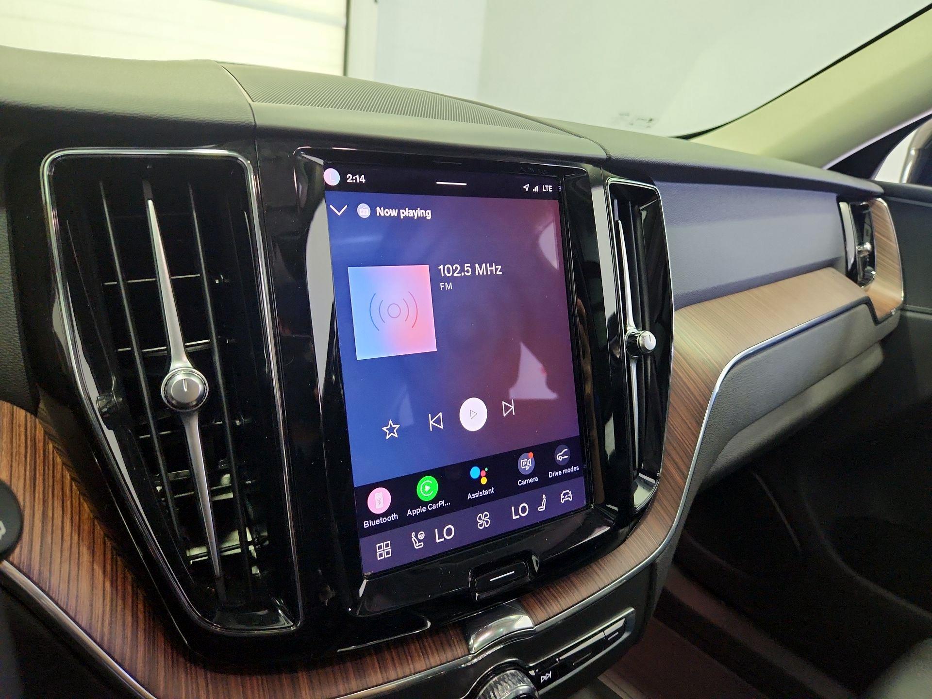Thumbnail: 2023 Volvo XC60 - 16