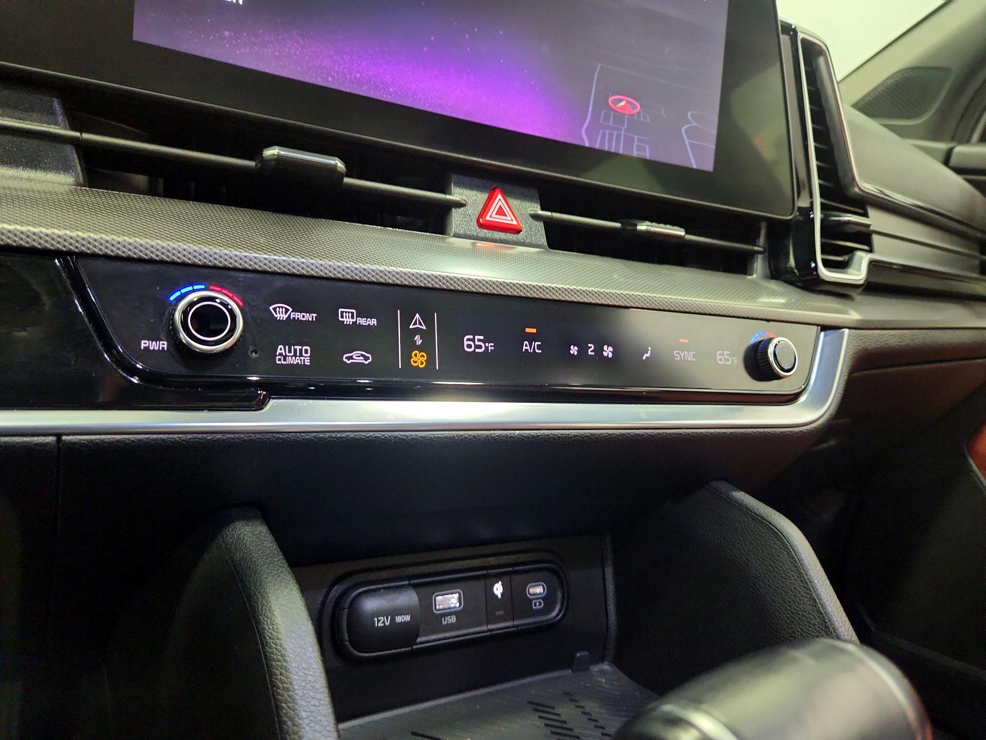 Thumbnail: 2023 Kia Sportage - 17