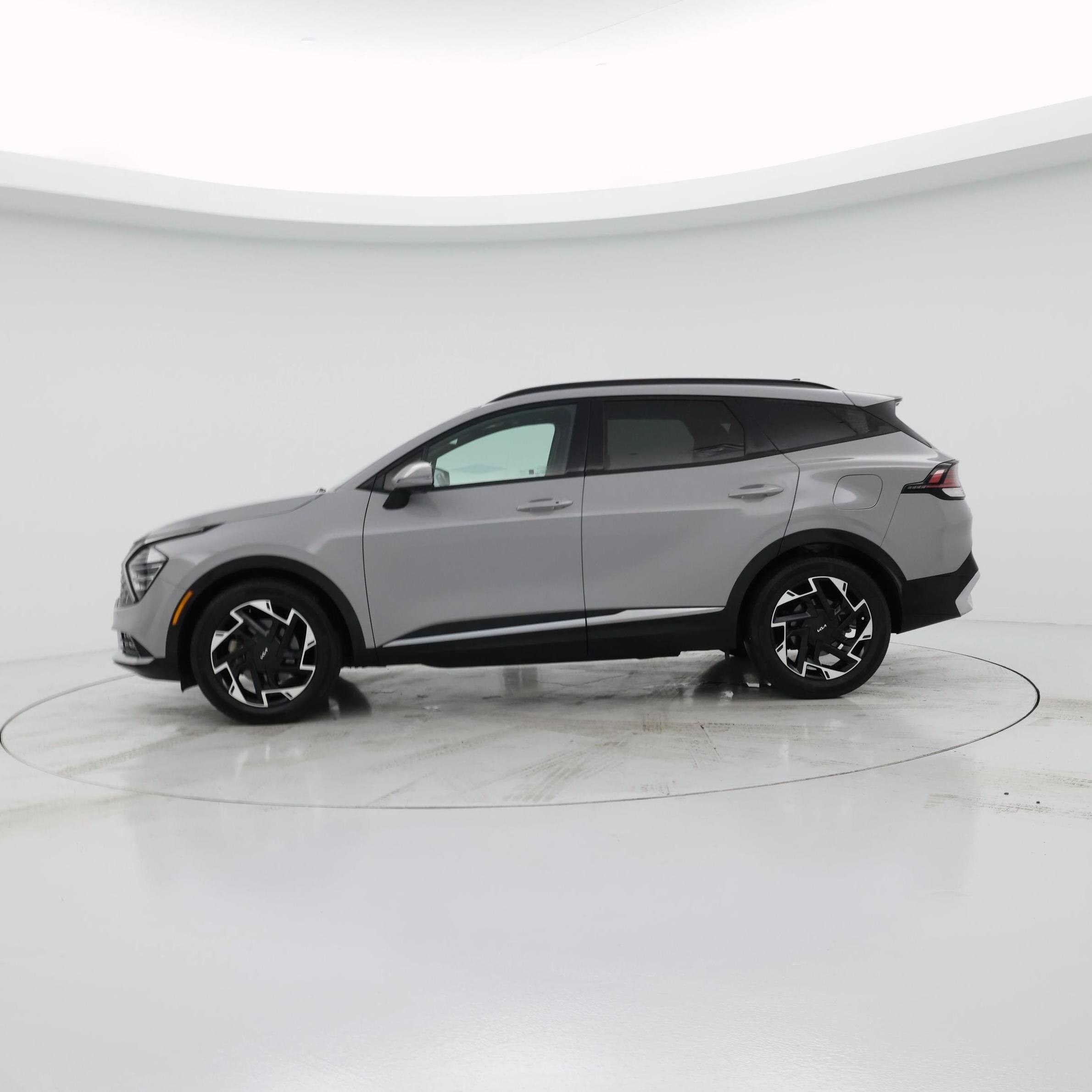 Thumbnail: 2023 Kia Sportage - 3