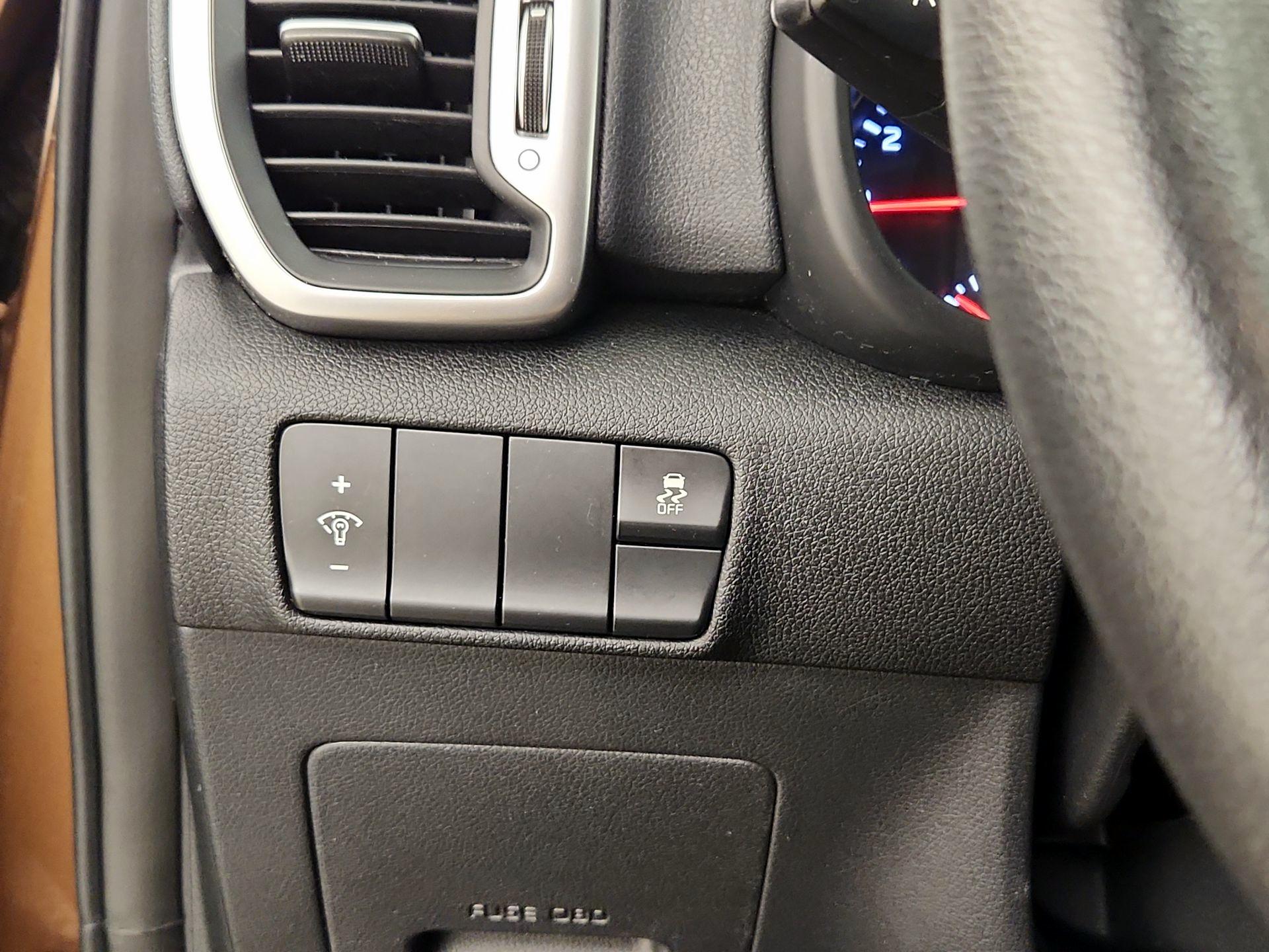Thumbnail: 2017 Kia Sportage - 11