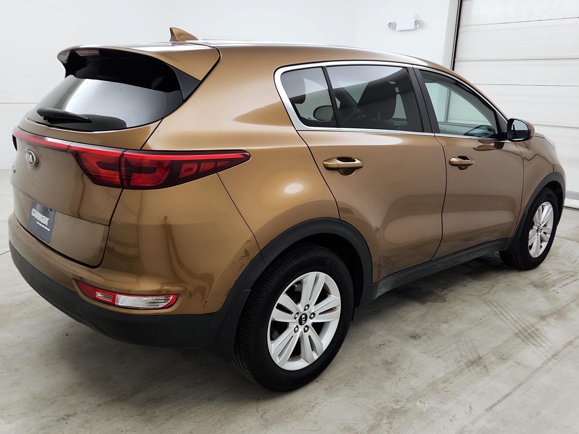 Thumbnail: 2017 Kia Sportage - 5