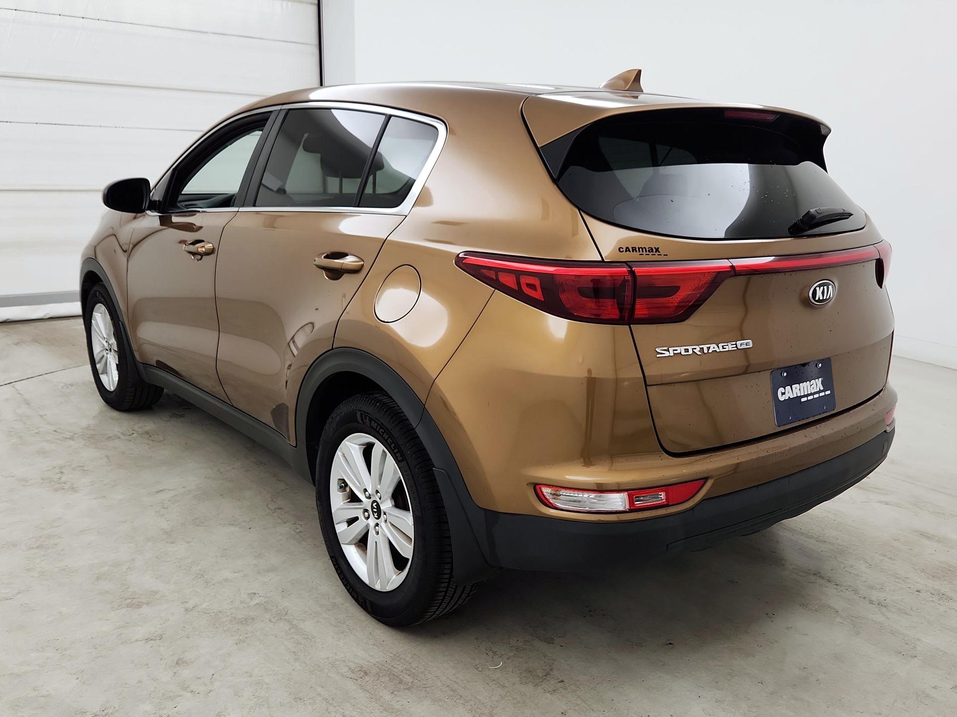 Thumbnail: 2017 Kia Sportage - 7