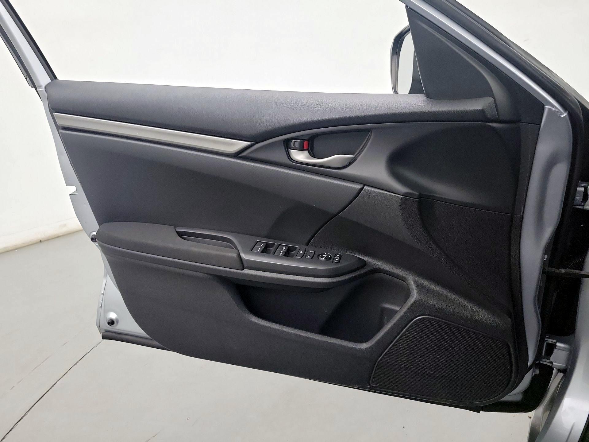 Thumbnail: 2017 Honda Civic - 10