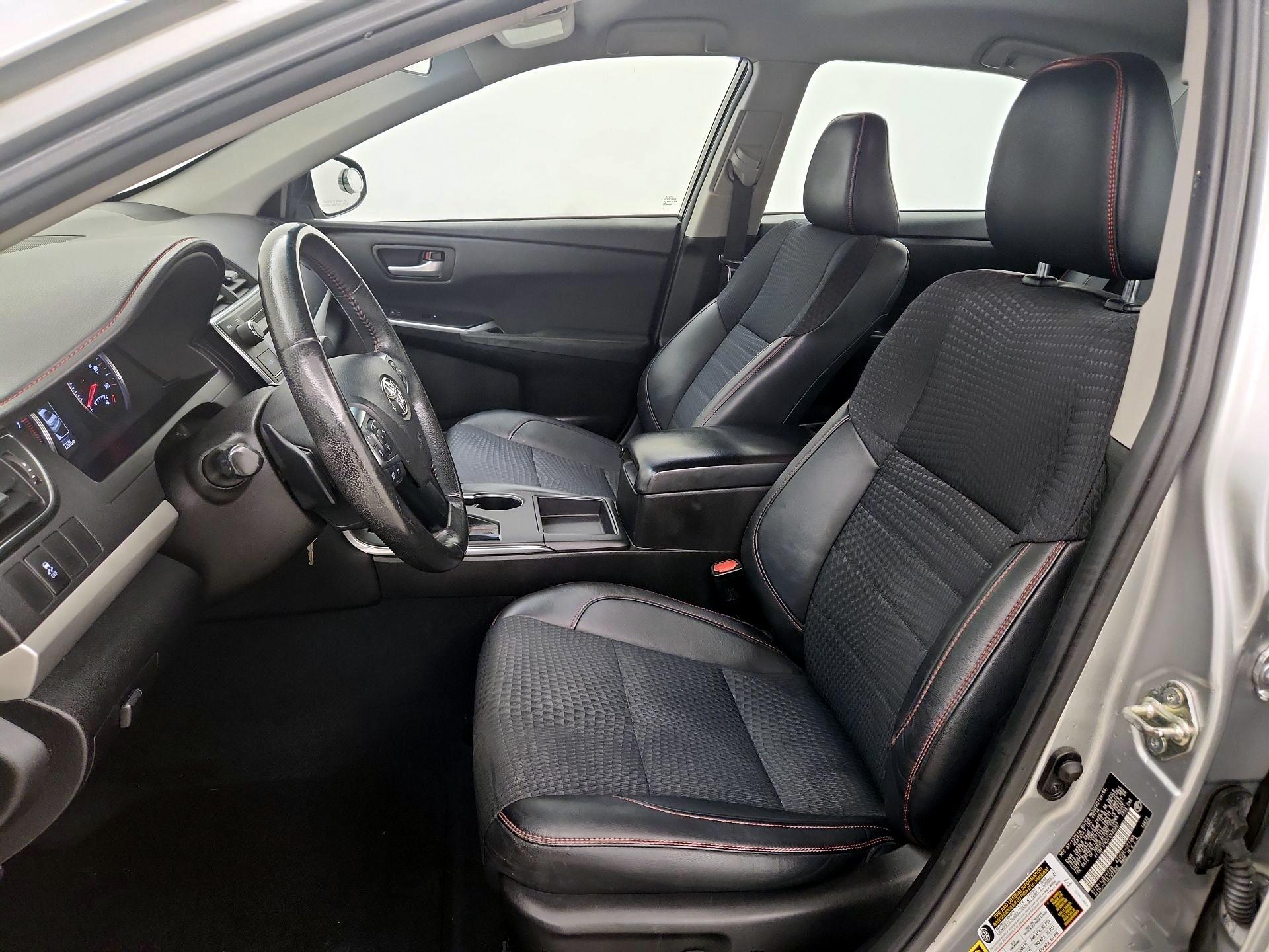 Thumbnail: 2015 Toyota Camry - 9