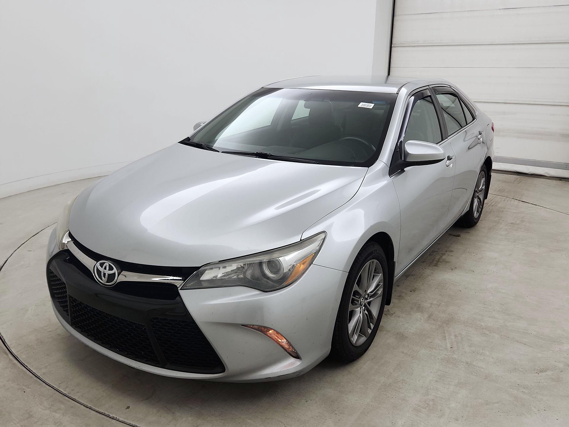 Thumbnail: 2015 Toyota Camry - 3