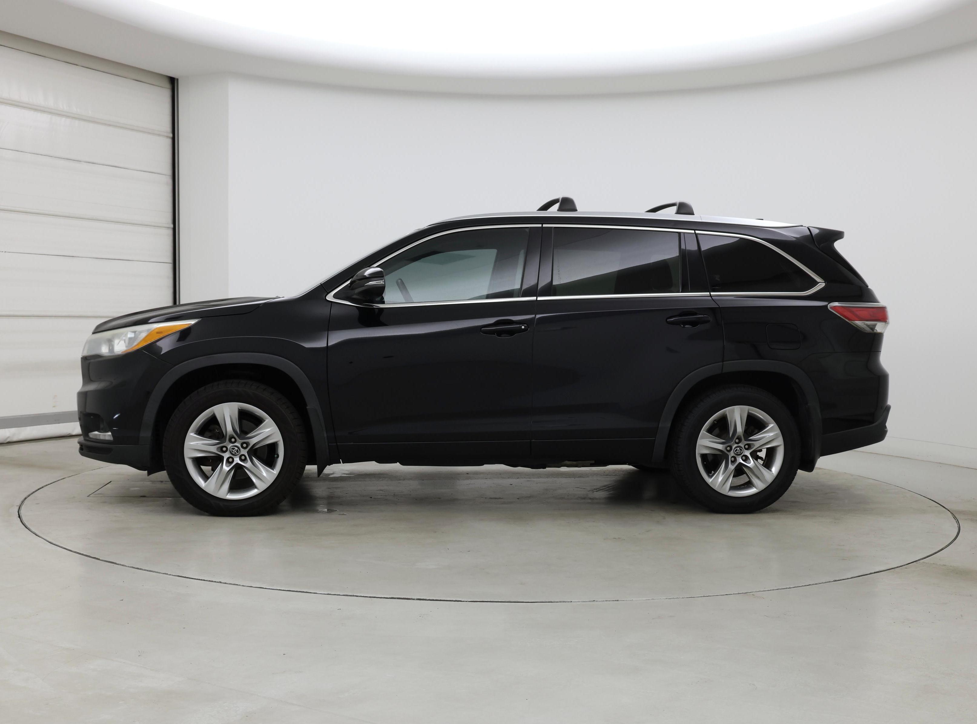 Thumbnail: 2016 Toyota Highlander - 3