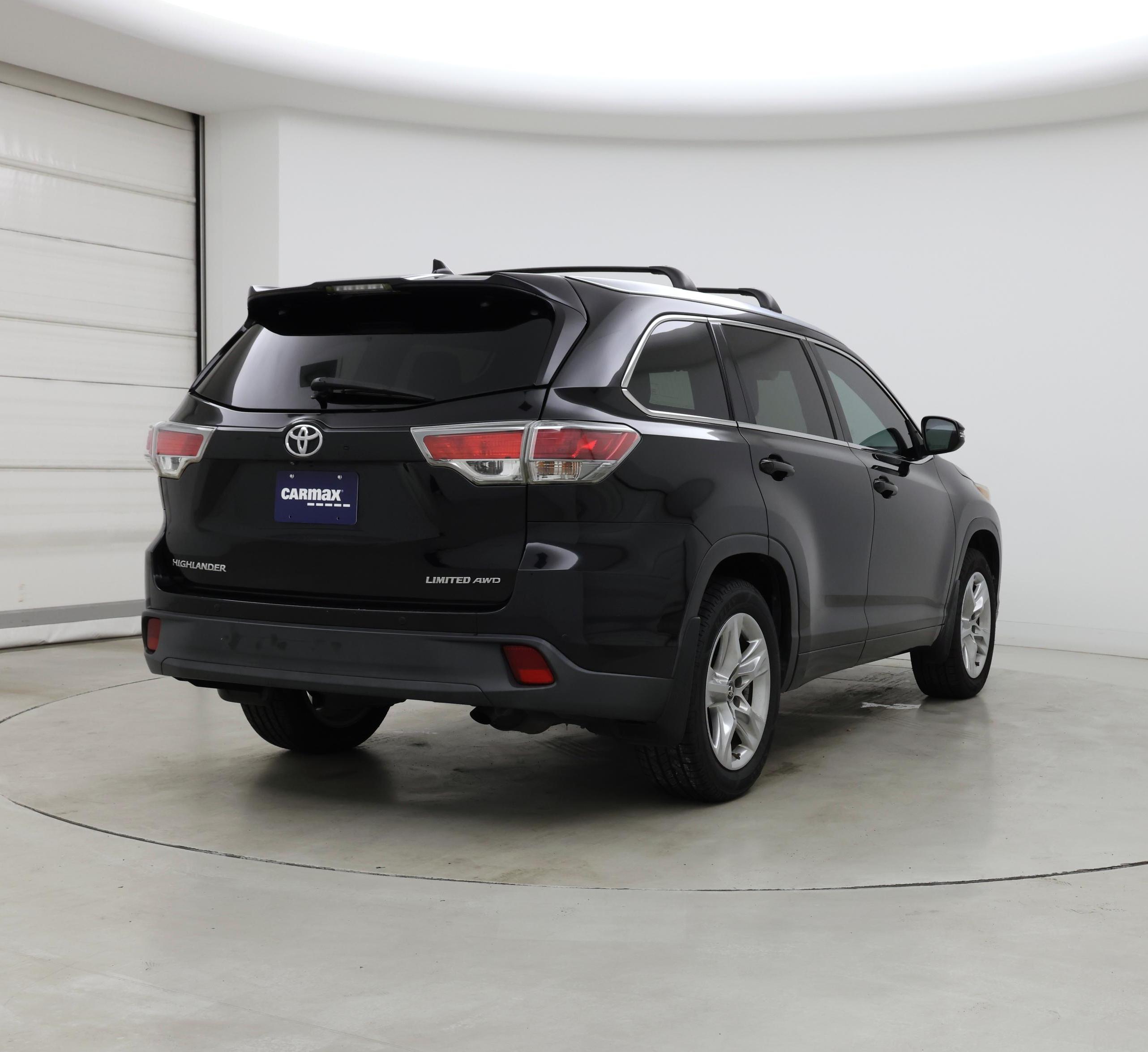 Thumbnail: 2016 Toyota Highlander - 8
