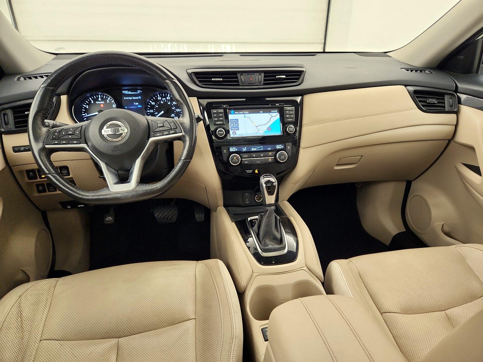 Thumbnail: 2017 Nissan Rogue - 9