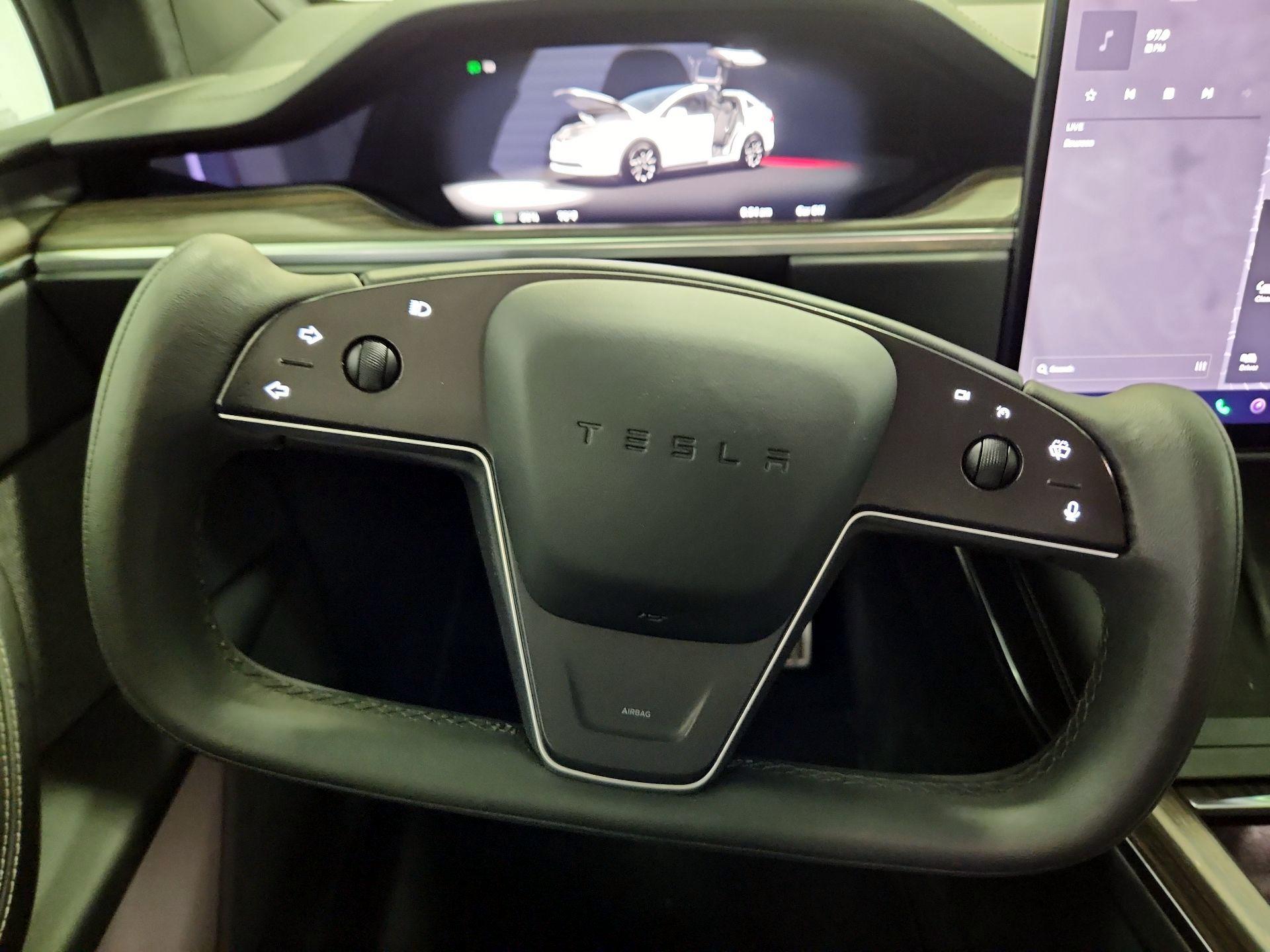 Thumbnail: 2023 Tesla Model X - 10