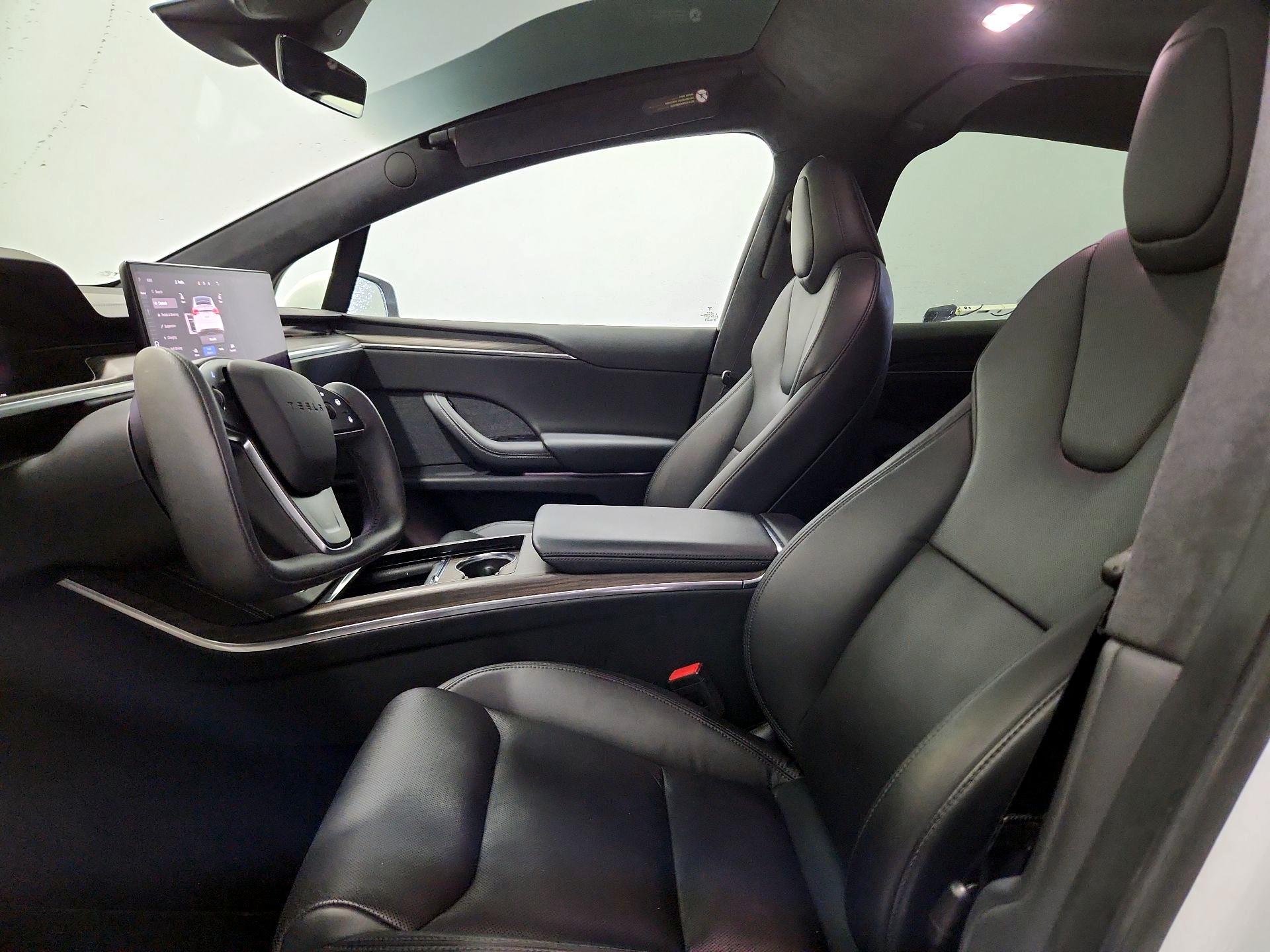 Thumbnail: 2023 Tesla Model X - 11
