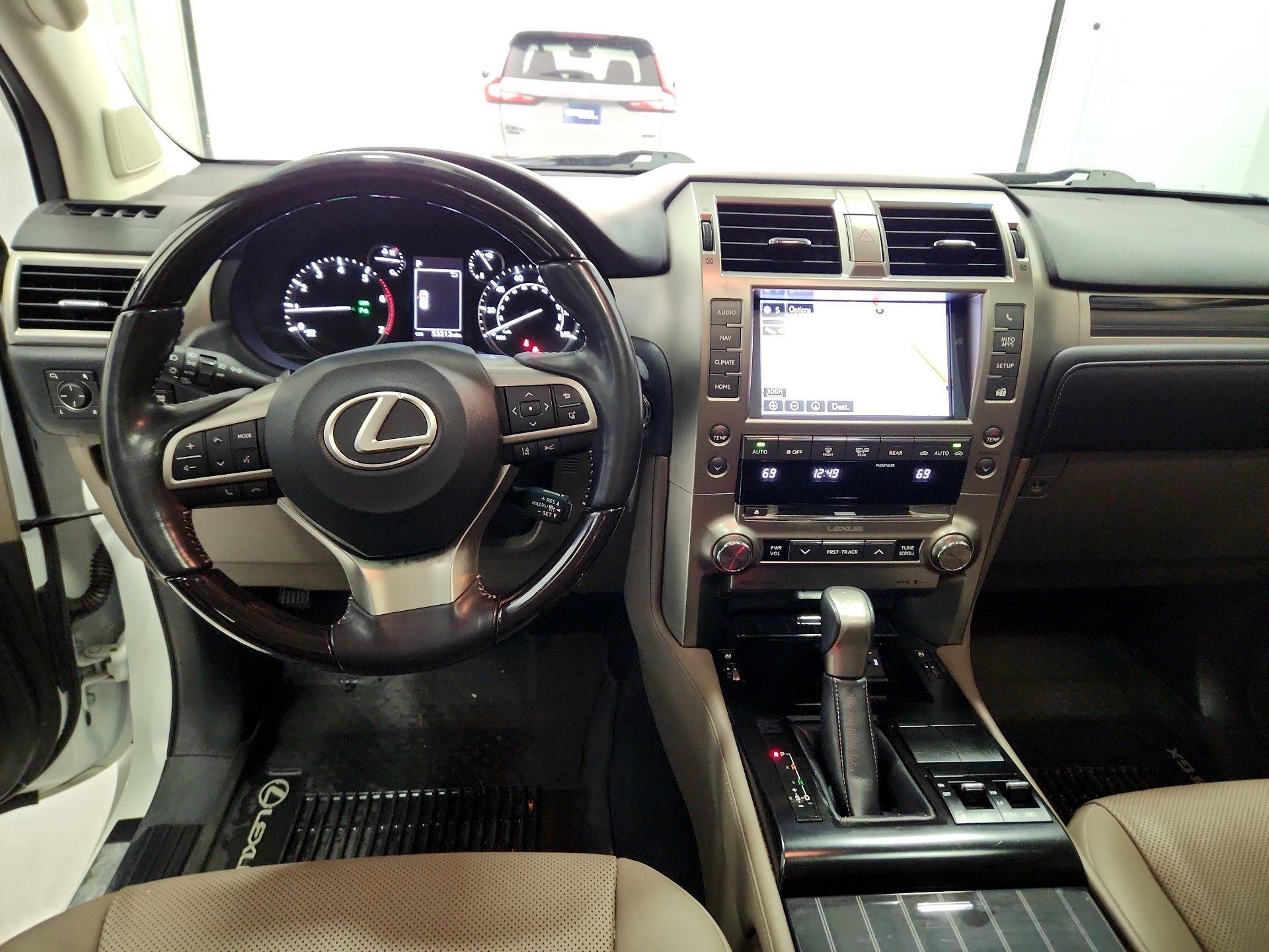 Thumbnail: 2021 Lexus GX - 9